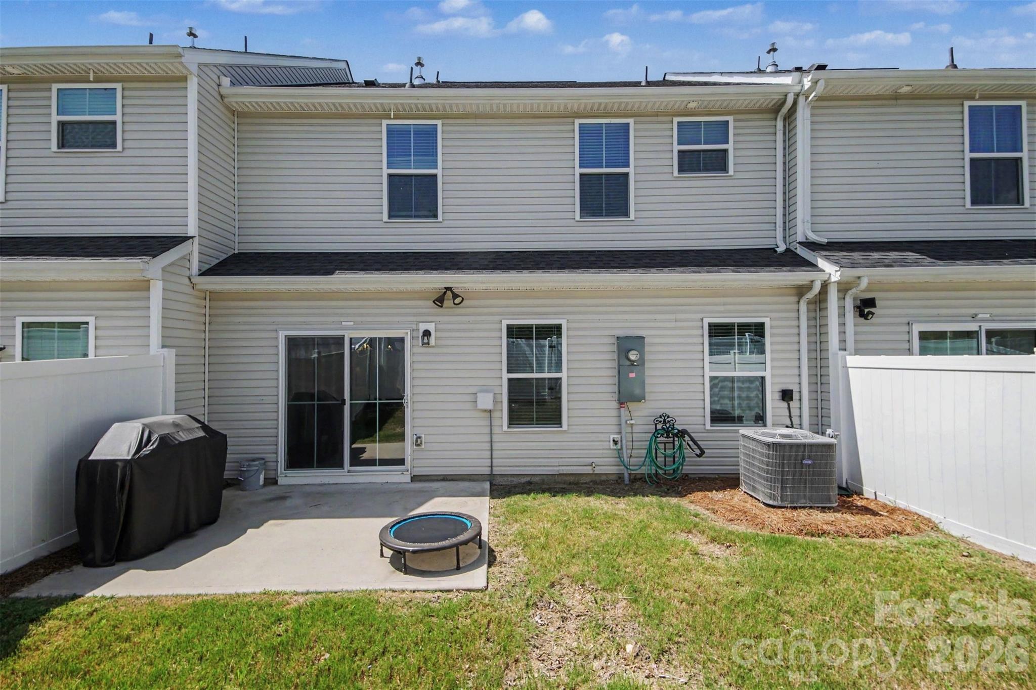 10434 Dalton Woods Court Property Photo 2
