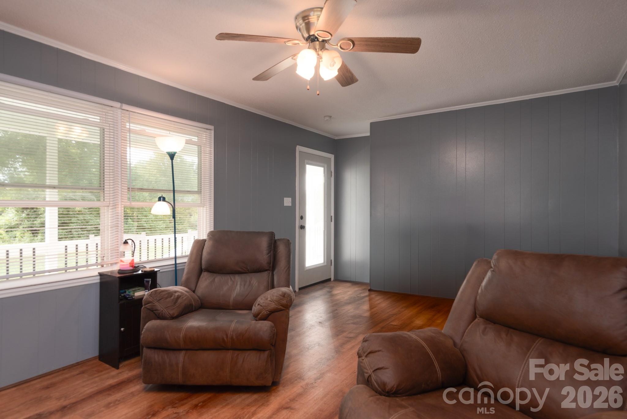 4505 E Highway 218 Highway Property Photo 9