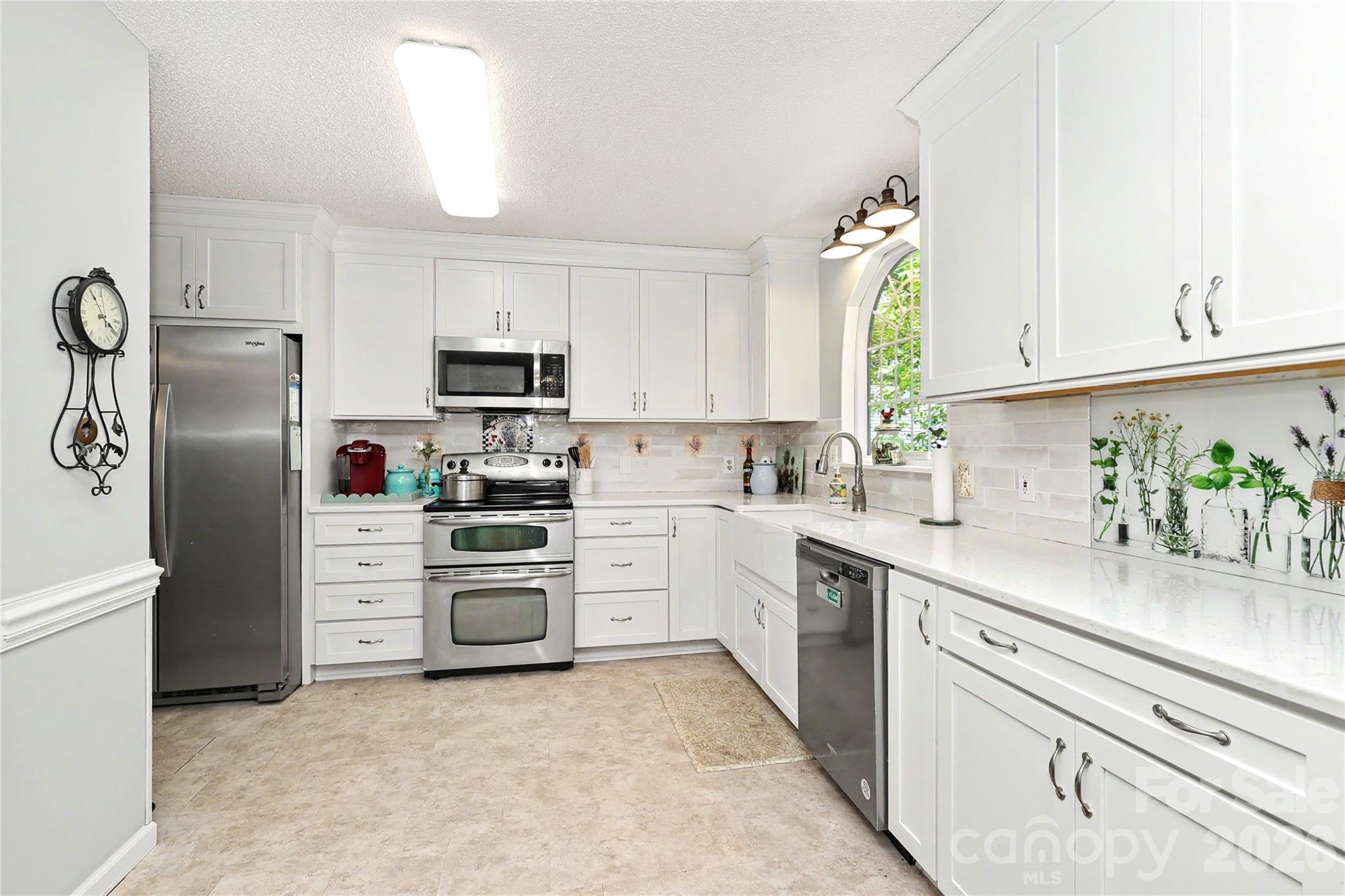 612 17th Avenue Drive 49 Property Photo 12