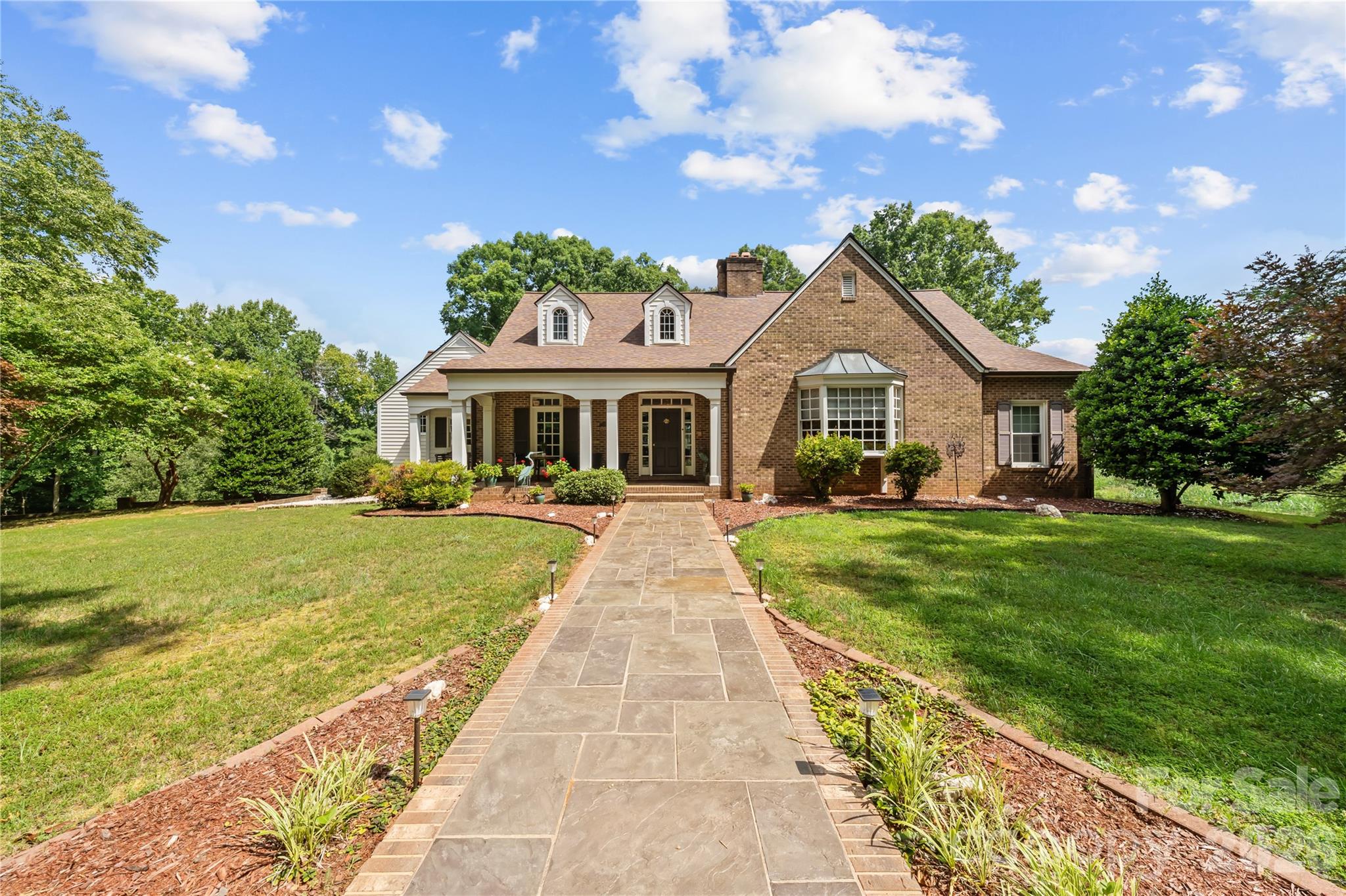 881 Handy Road Property Photo 3