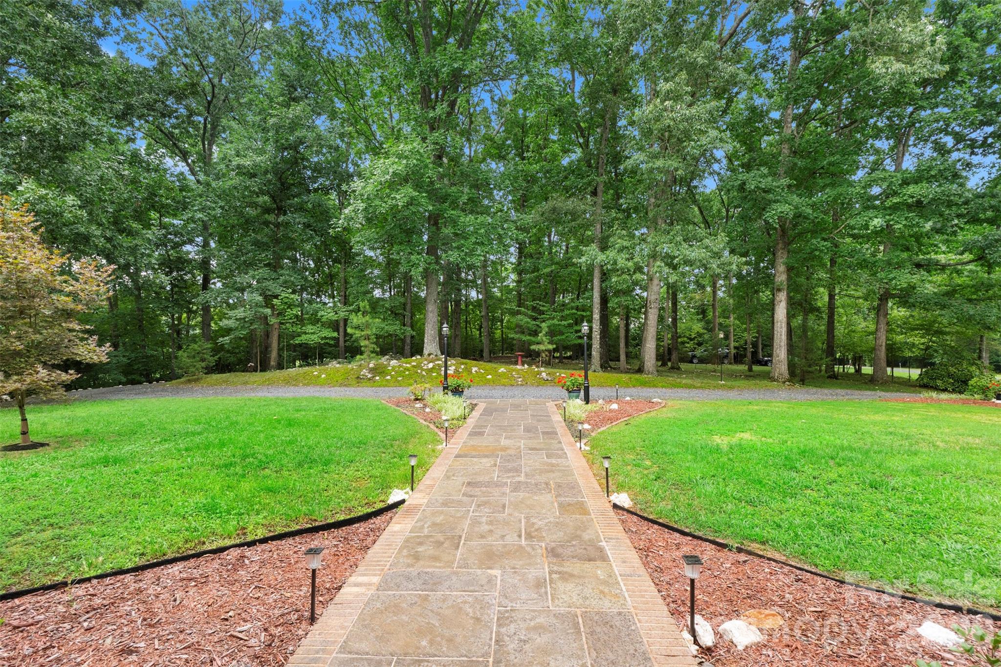 881 Handy Road Property Photo 37