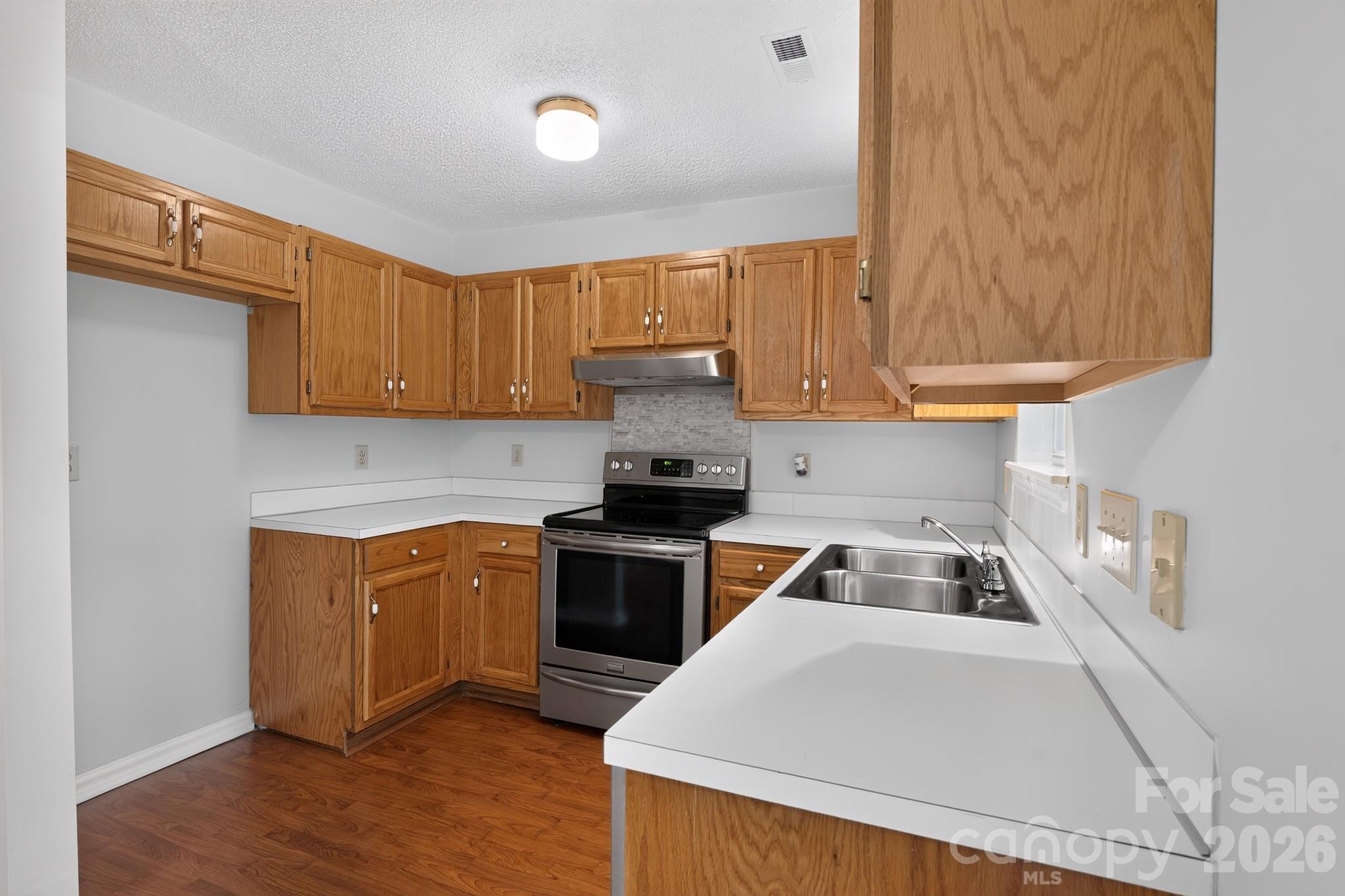 556 Viking Drive Property Photo 5