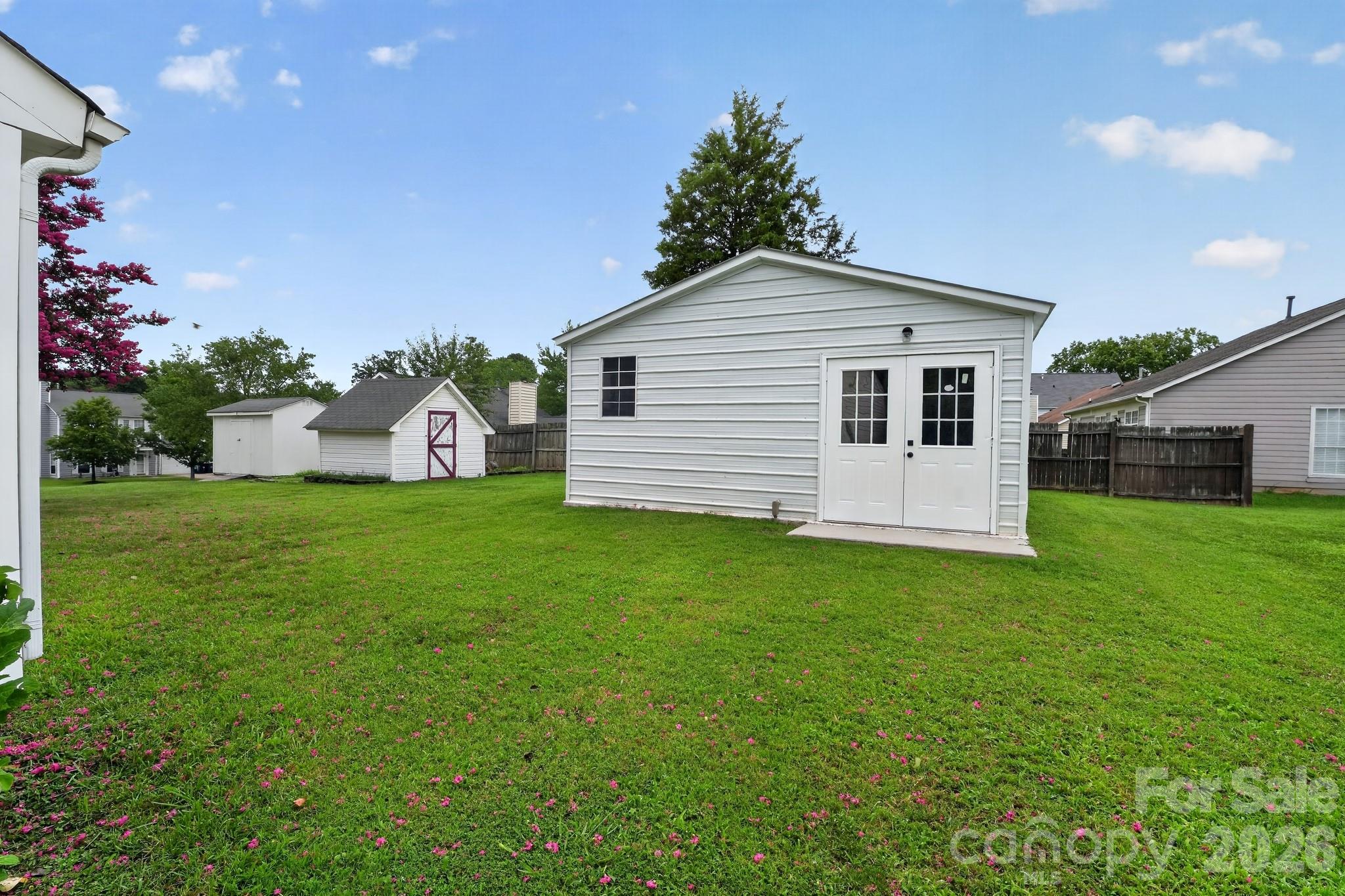 556 Viking Drive Property Photo 15