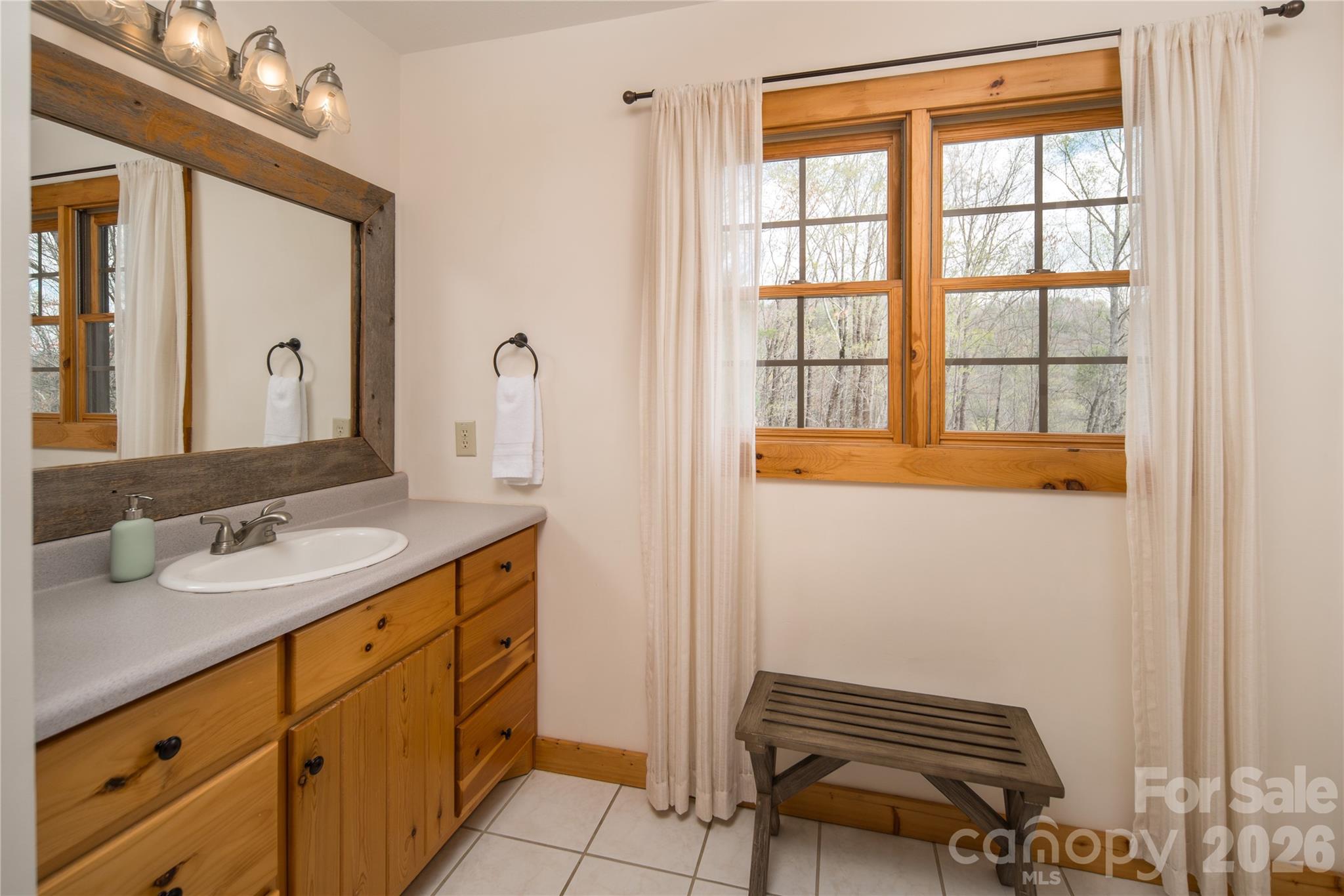 6006 Waterfalls Road Property Photo 20