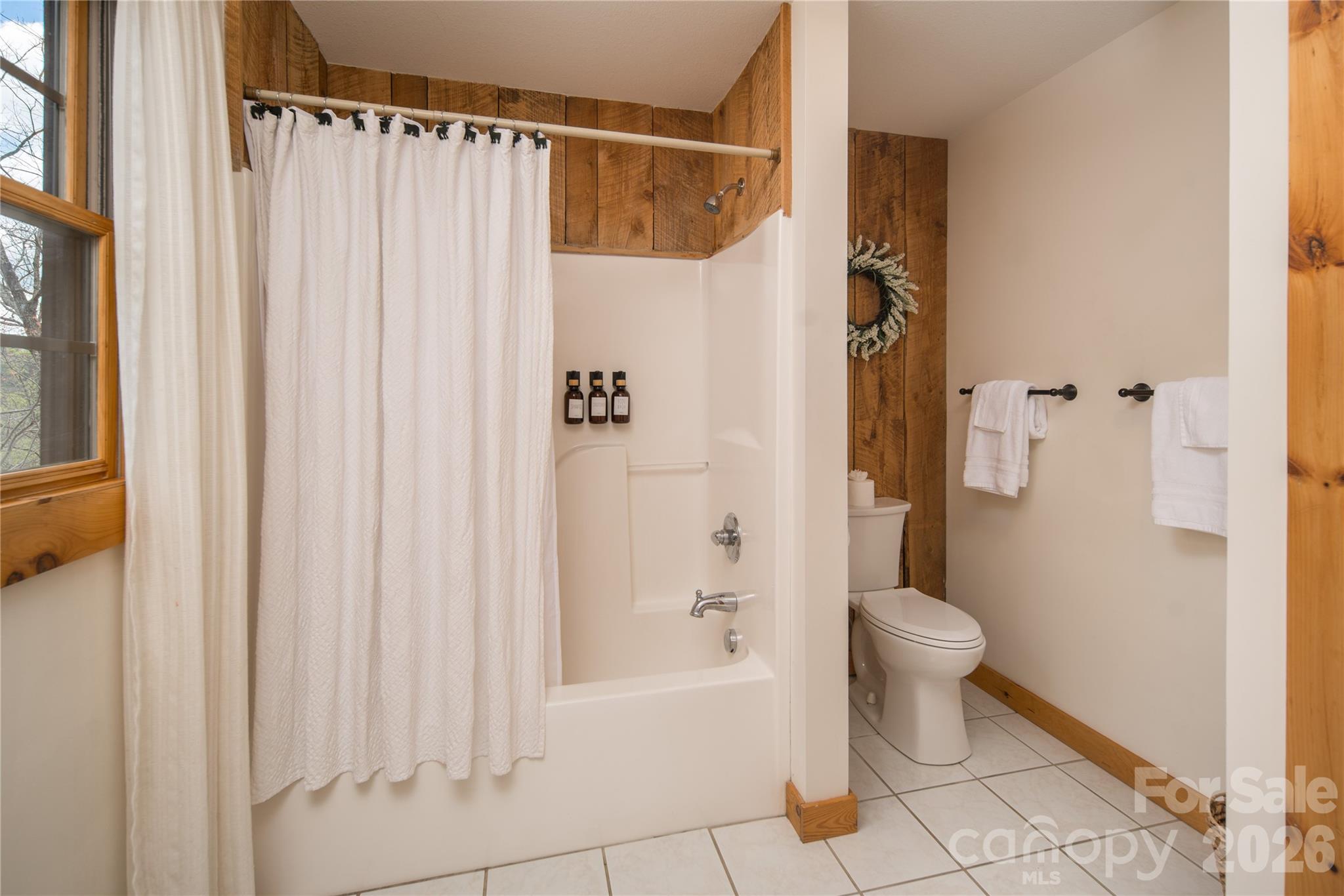 6006 Waterfalls Road Property Photo 21