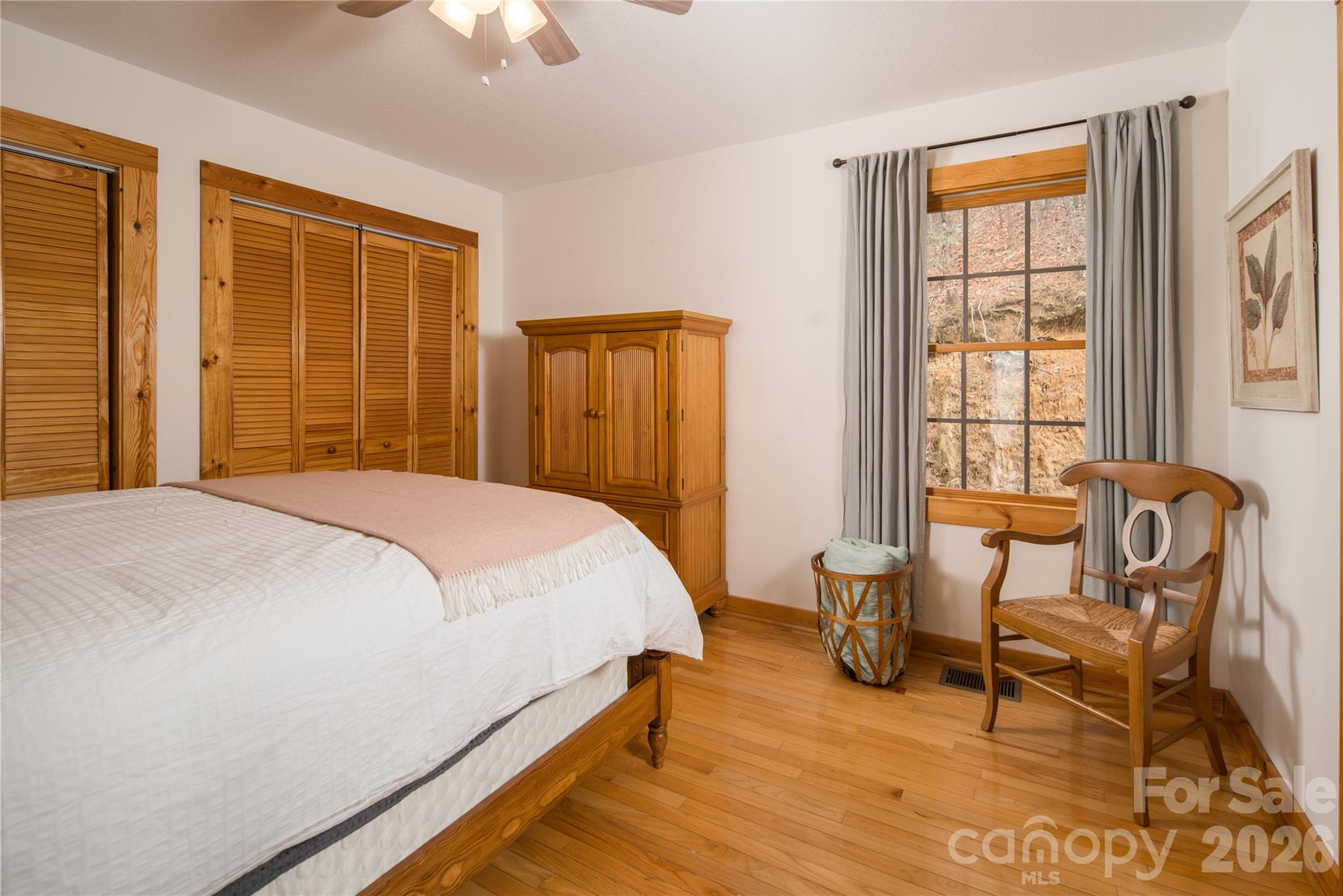 6006 Waterfalls Road Property Photo 23