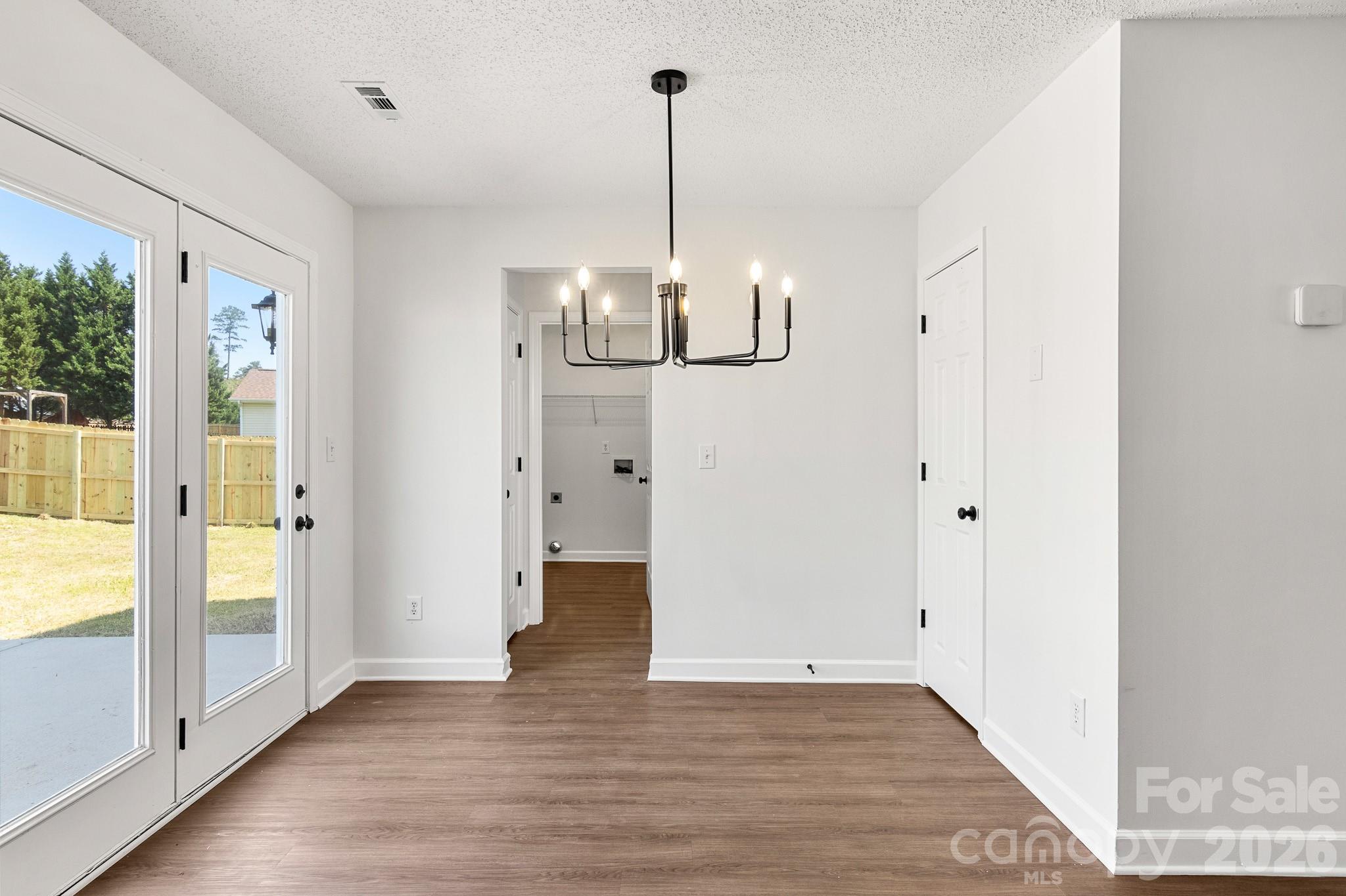 2141 Mallard Pointe Drive Property Photo 13