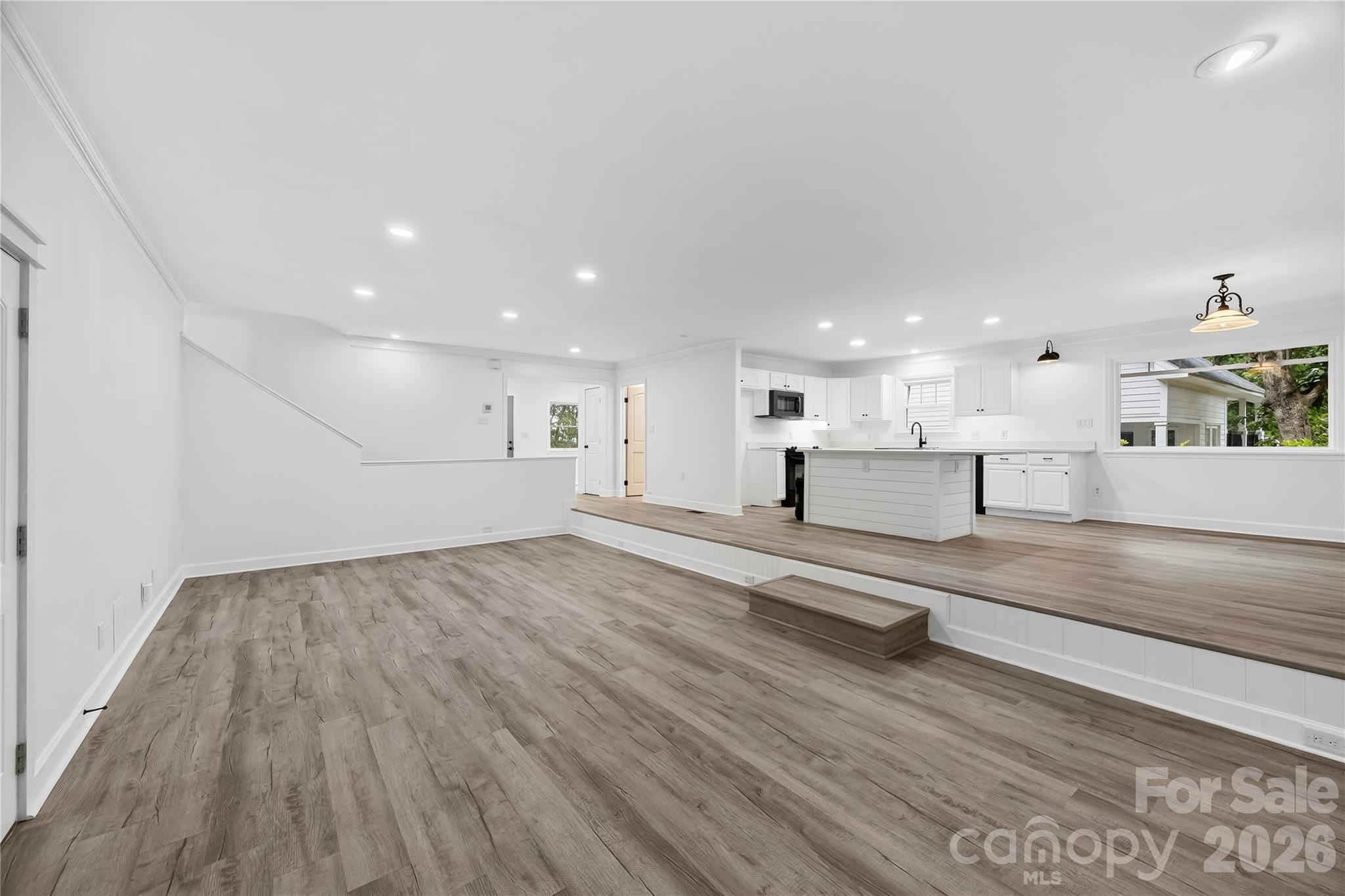 2087 Marquesas Avenue Property Photo 3