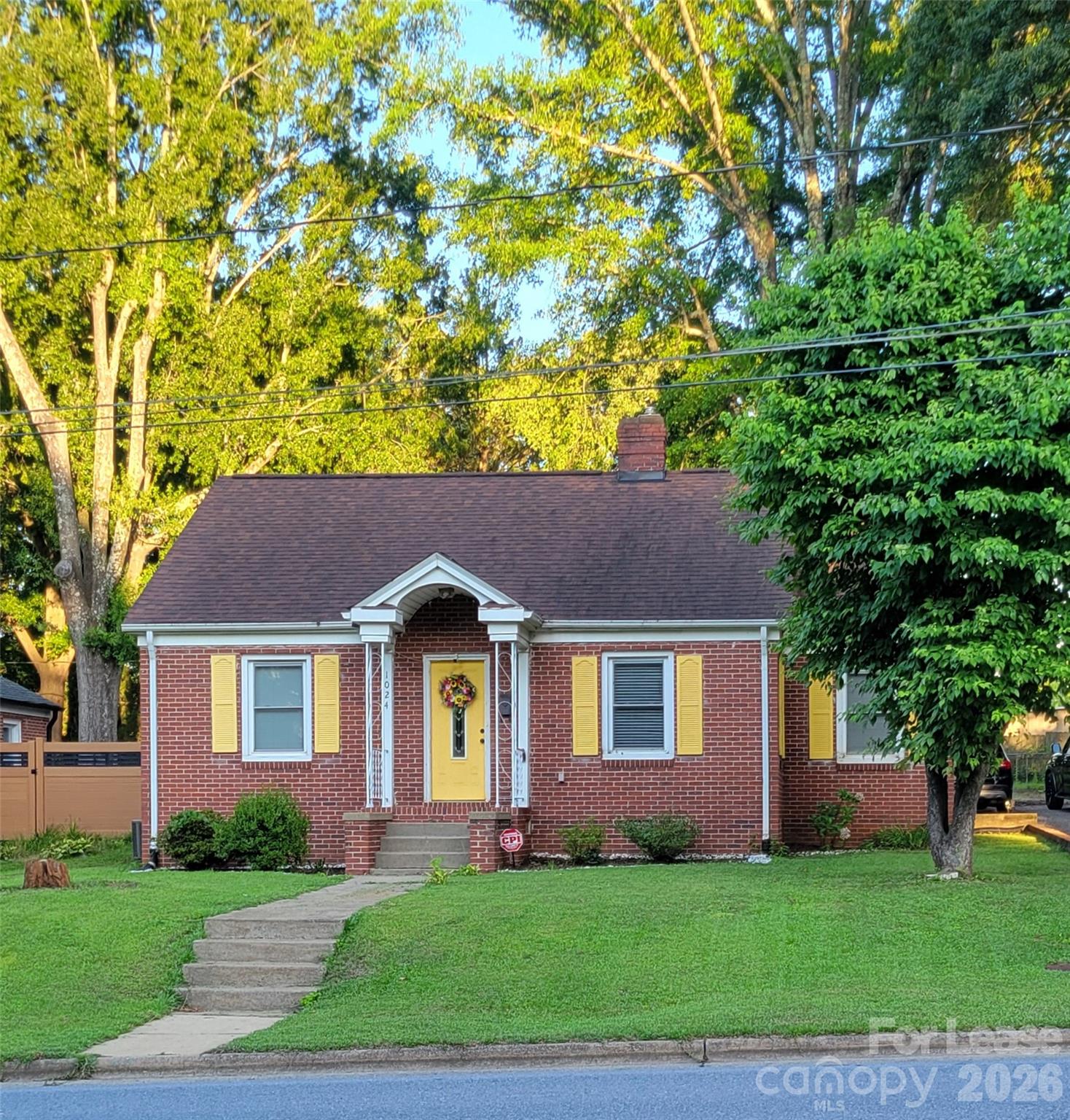 1024 8th Street Property Photo 1