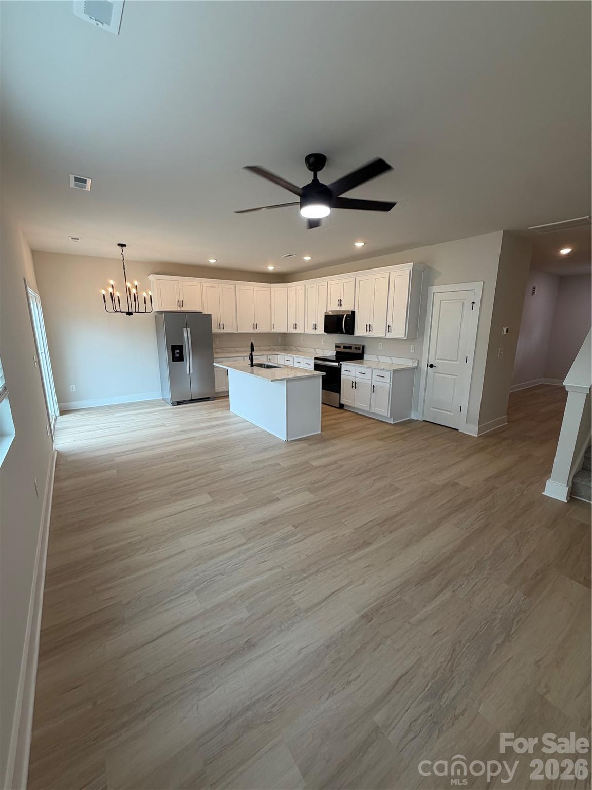 1155 Summerhill Street Property Photo 8
