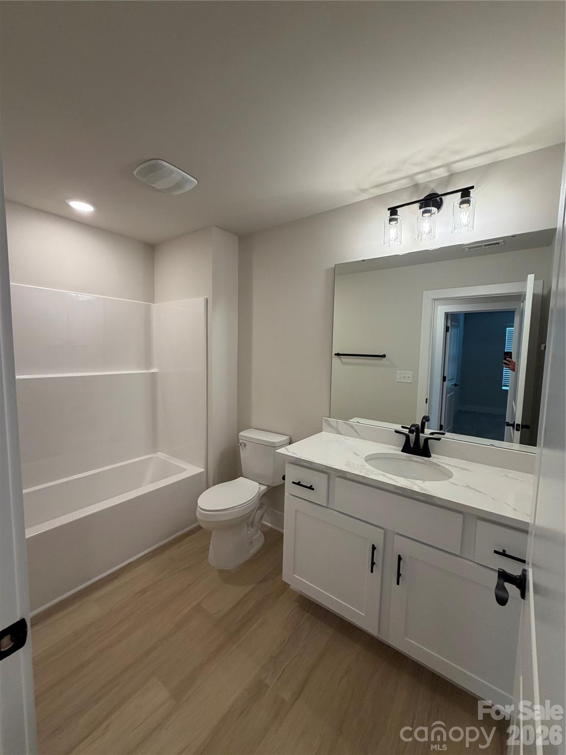 1155 Summerhill Street Property Photo 13