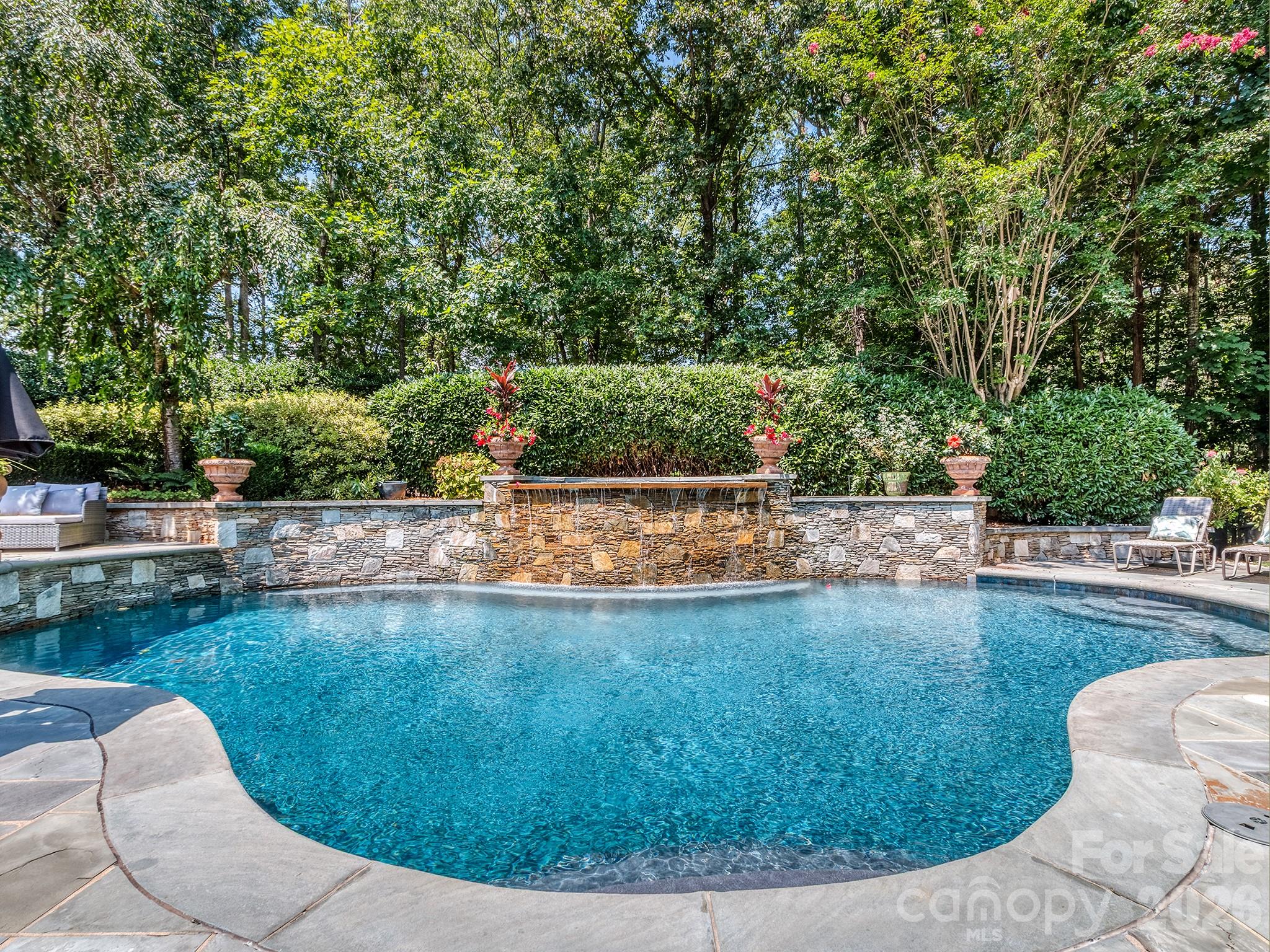 5904 Cabell View Court Property Photo 17