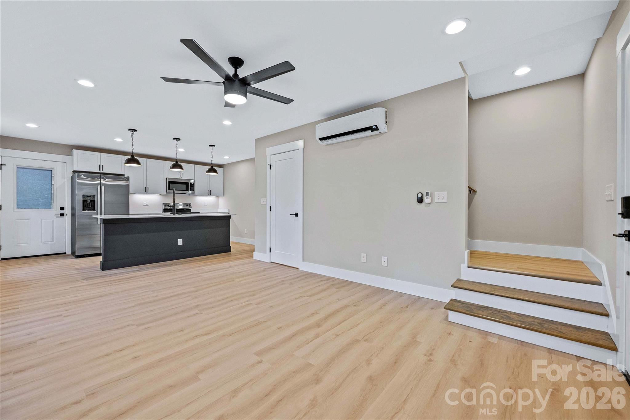 13 Baldwin Street Property Photo 8