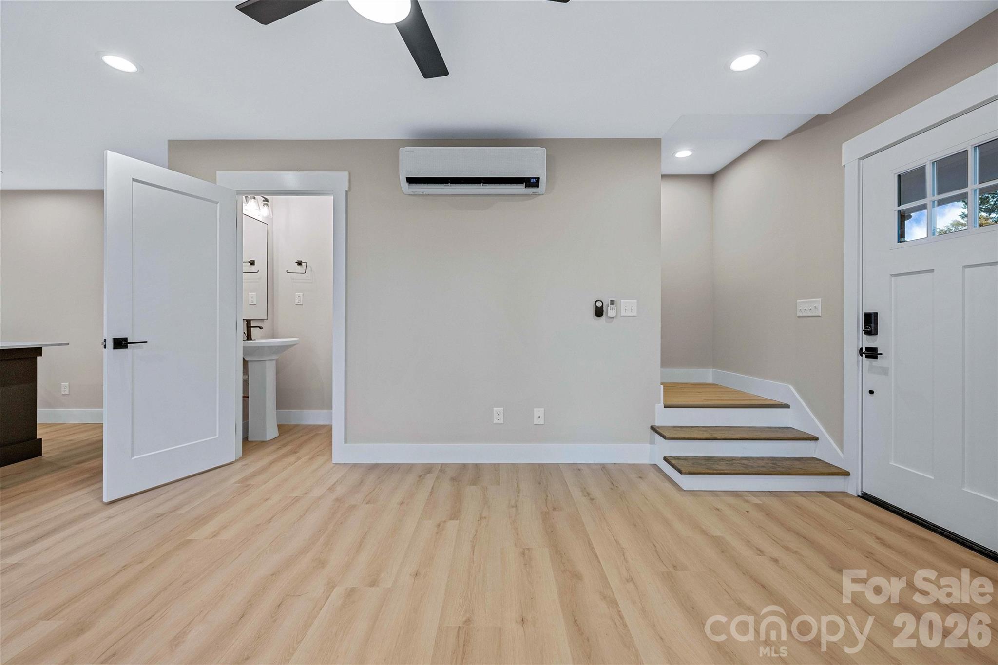 13 Baldwin Street Property Photo 10
