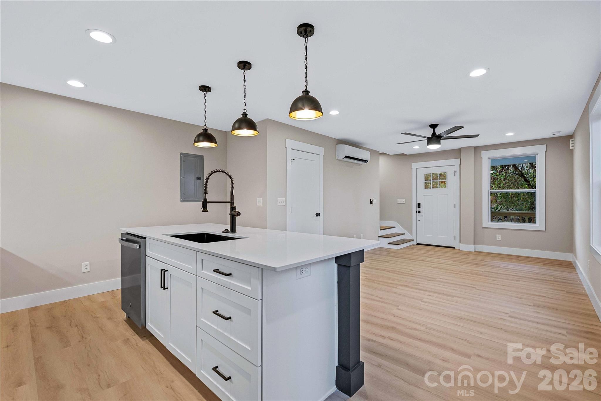 13 Baldwin Street Property Photo 18