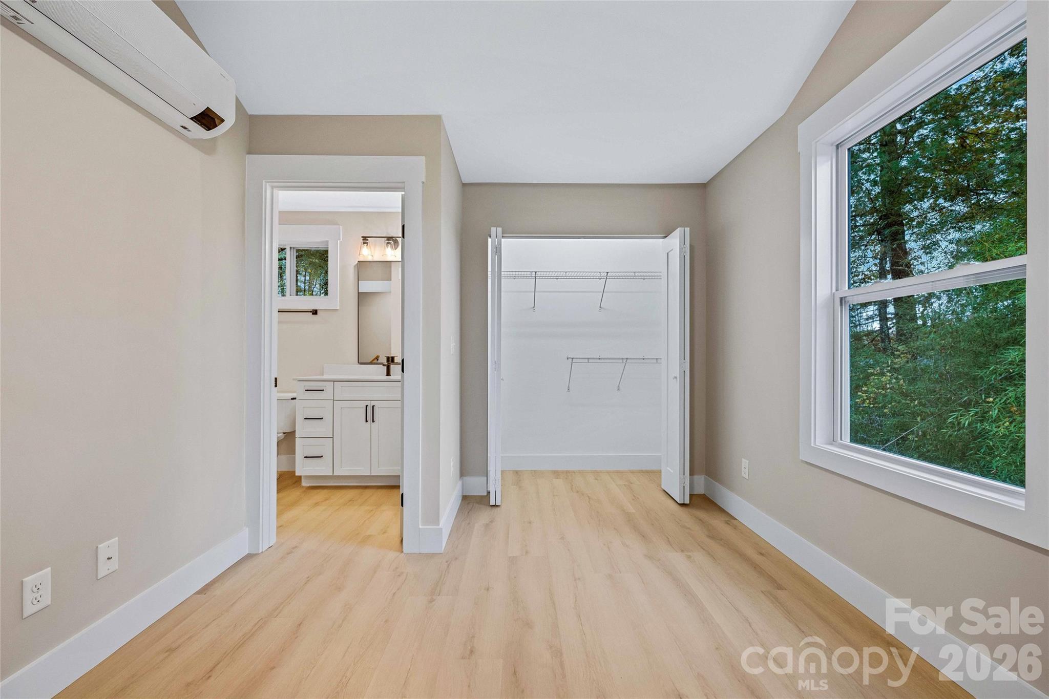 13 Baldwin Street Property Photo 30