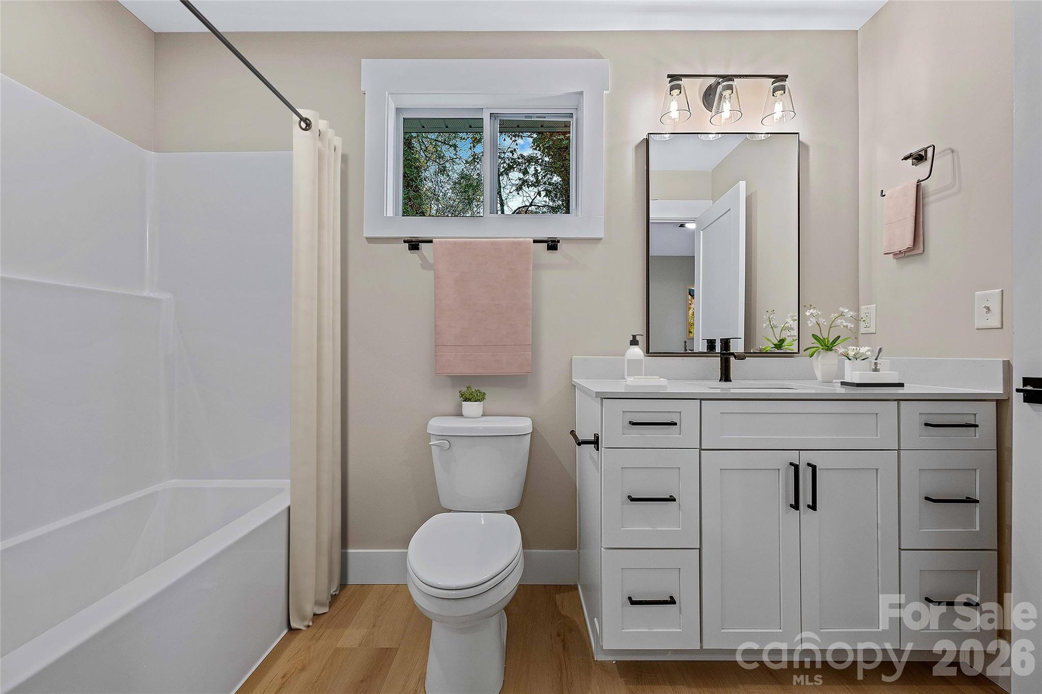 13 Baldwin Street Property Photo 34