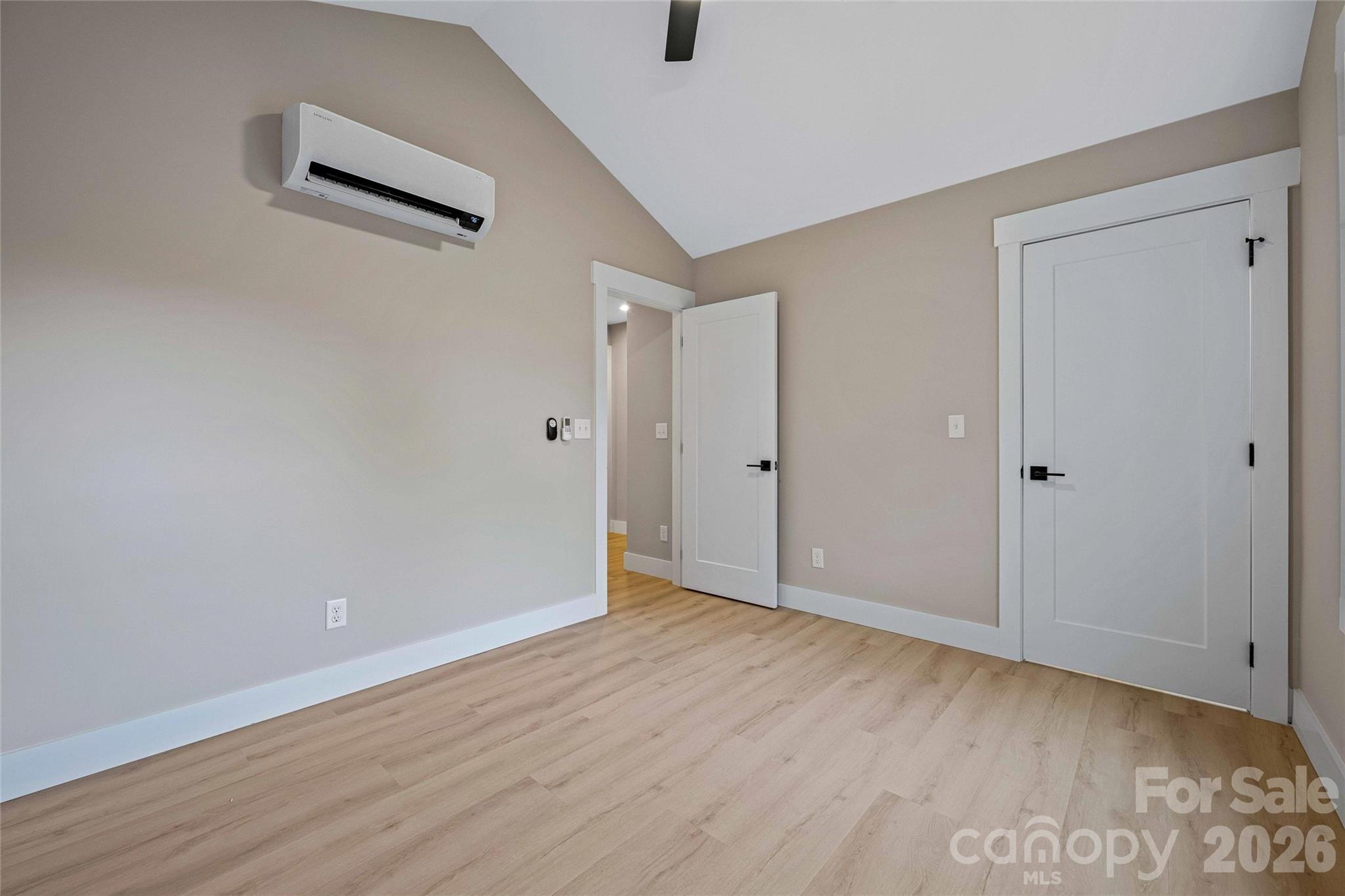 13 Baldwin Street Property Photo 41