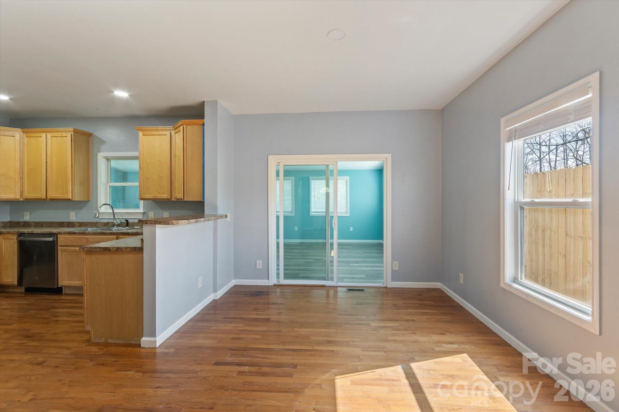 84 Poplar Street Property Photo 8