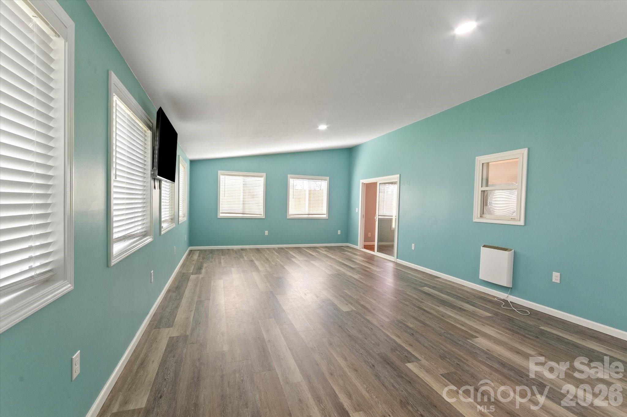84 Poplar Street Property Photo 11