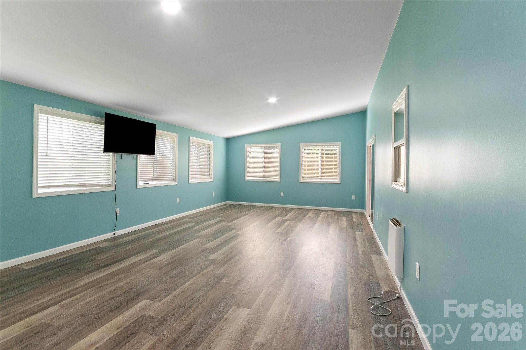 84 Poplar Street Property Photo 12