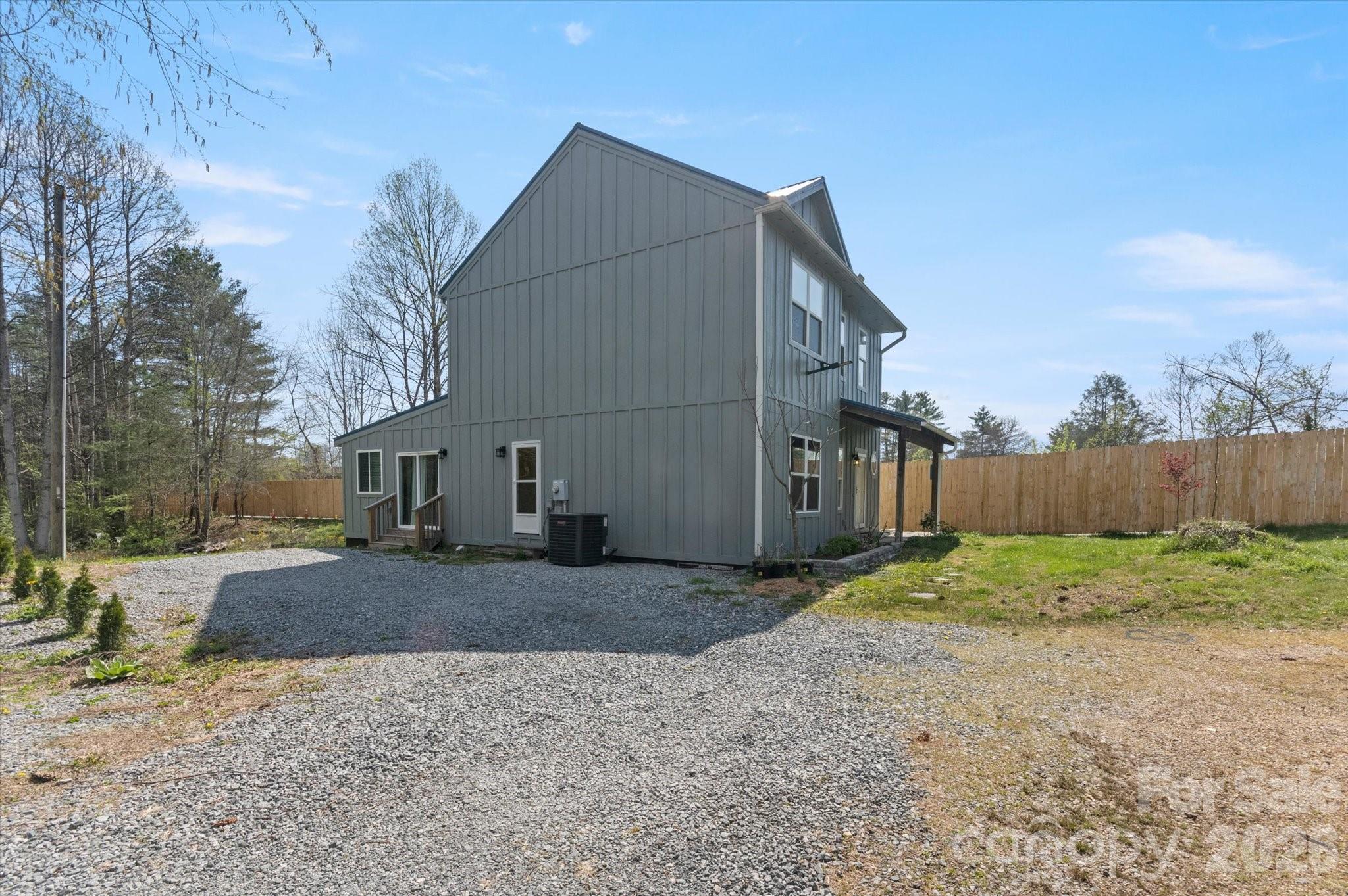 84 Poplar Street Property Photo 34
