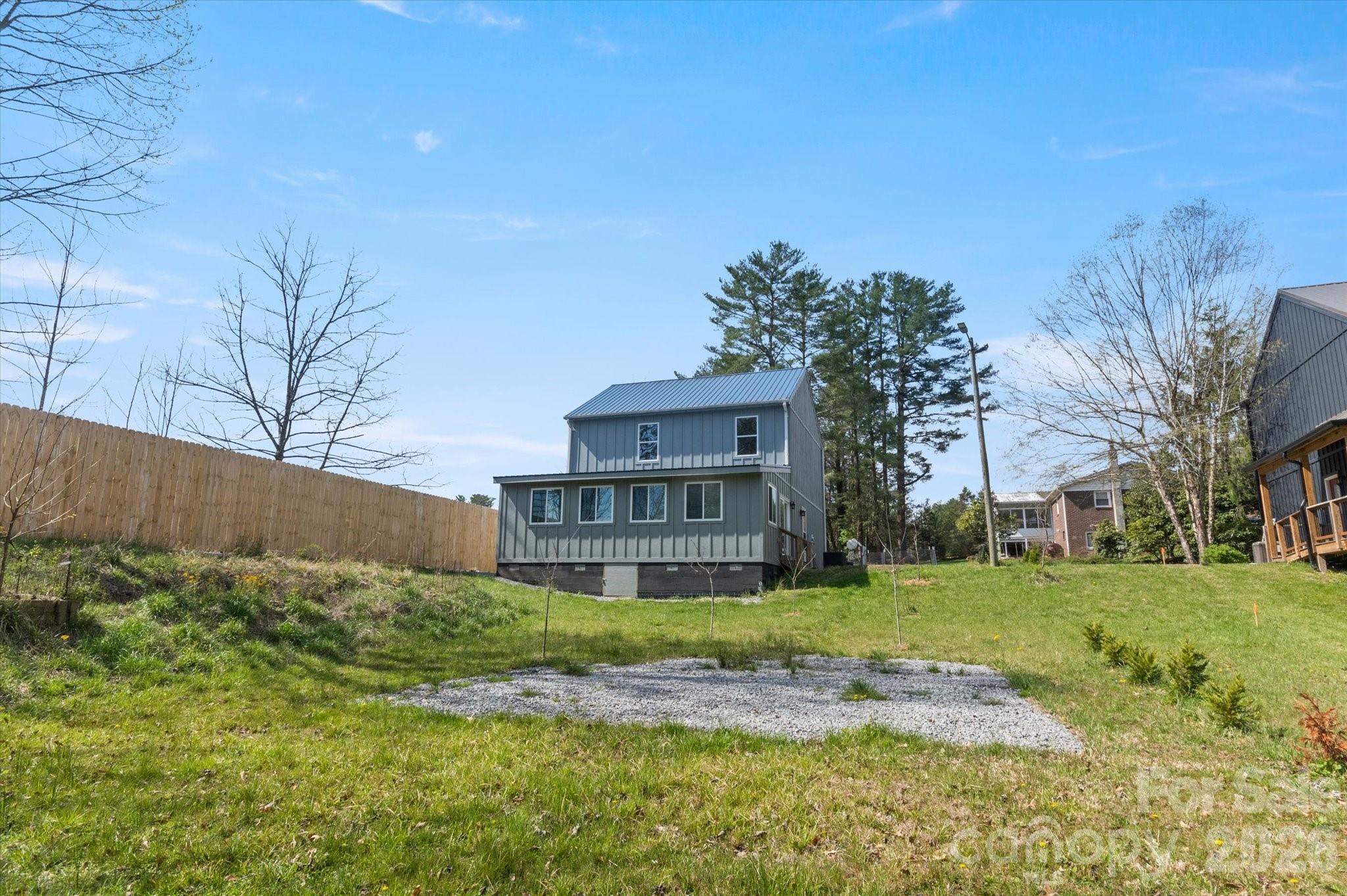 84 Poplar Street Property Photo 35