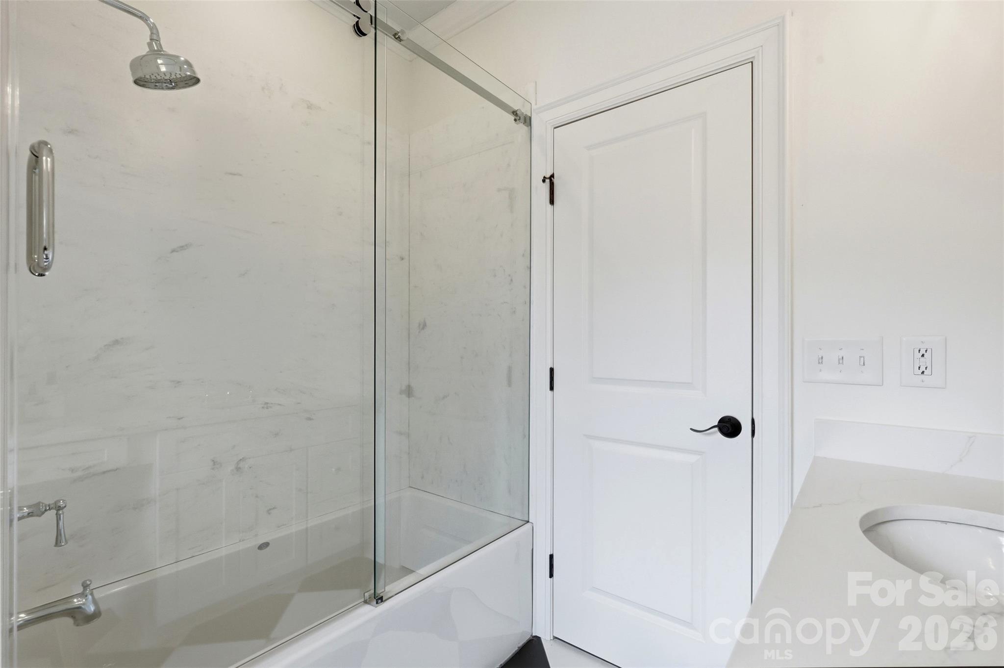 2698 Oakhurst Drive Property Photo 25