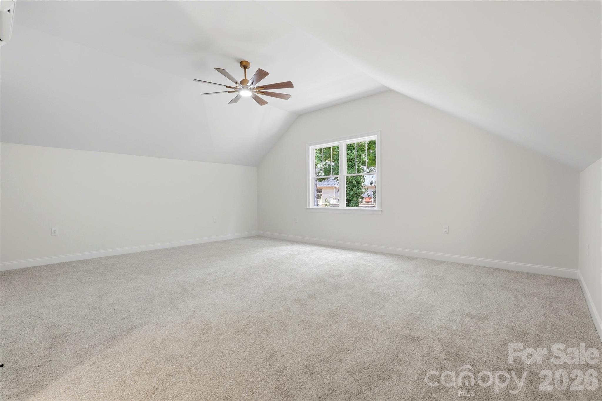 2698 Oakhurst Drive Property Photo 37