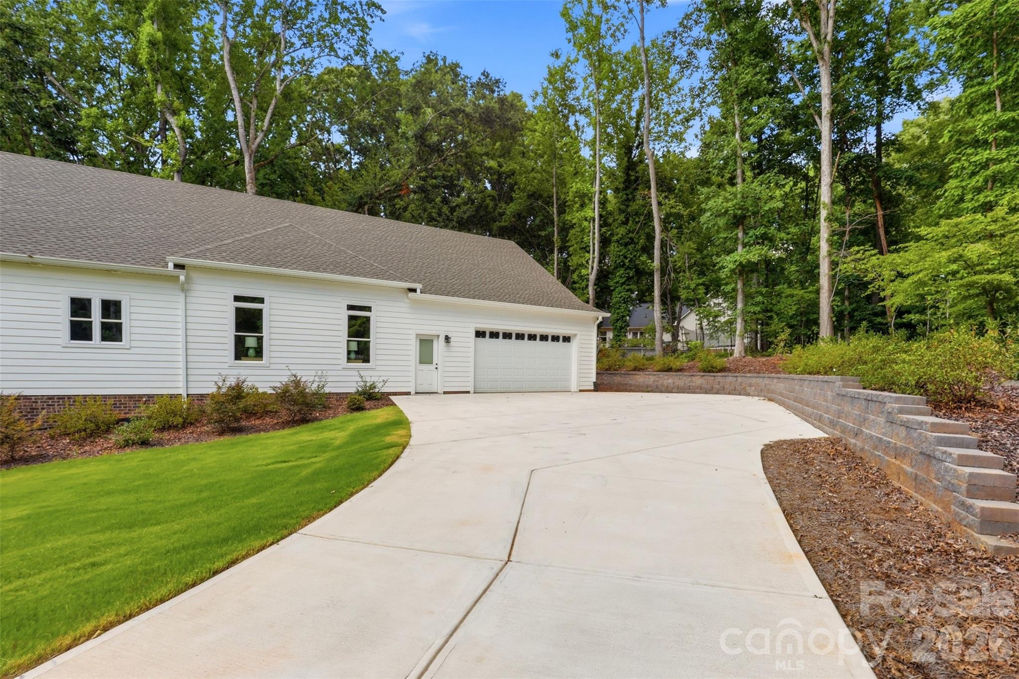 2698 Oakhurst Drive Property Photo 42