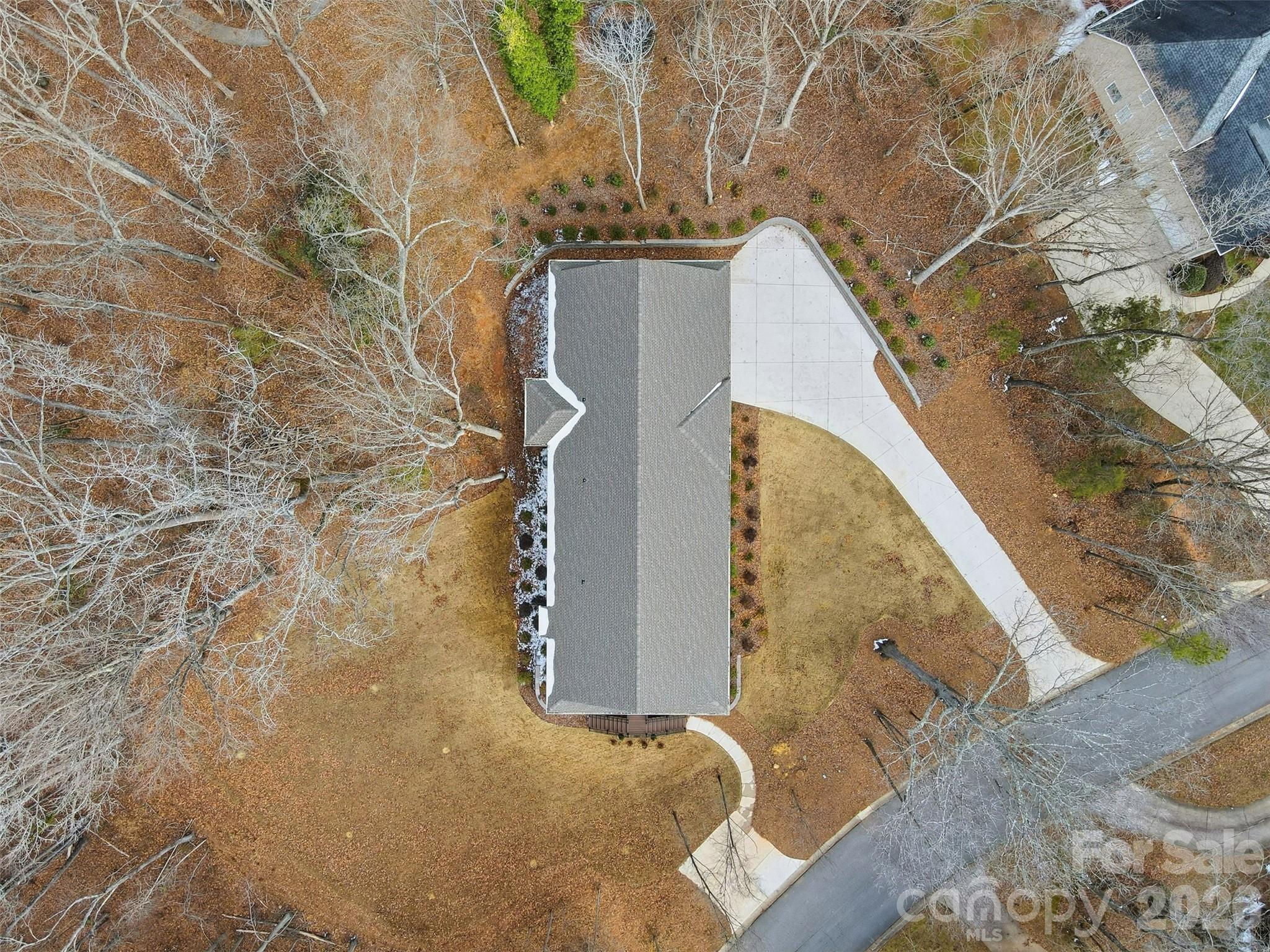 2698 Oakhurst Drive Property Photo 46