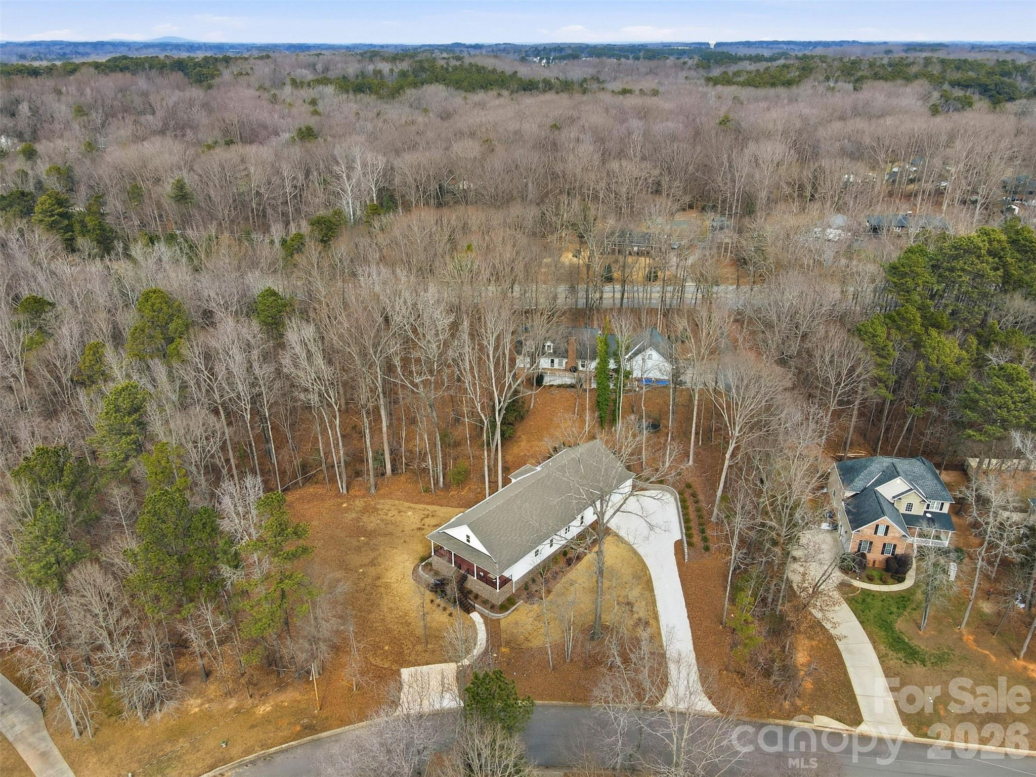 2698 Oakhurst Drive Property Photo 47