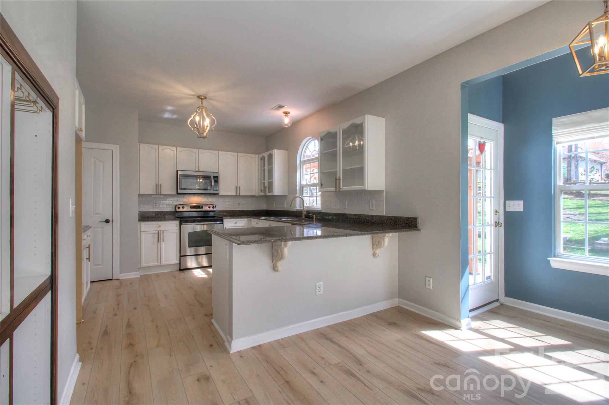 8414 Bampton Drive Property Photo 9