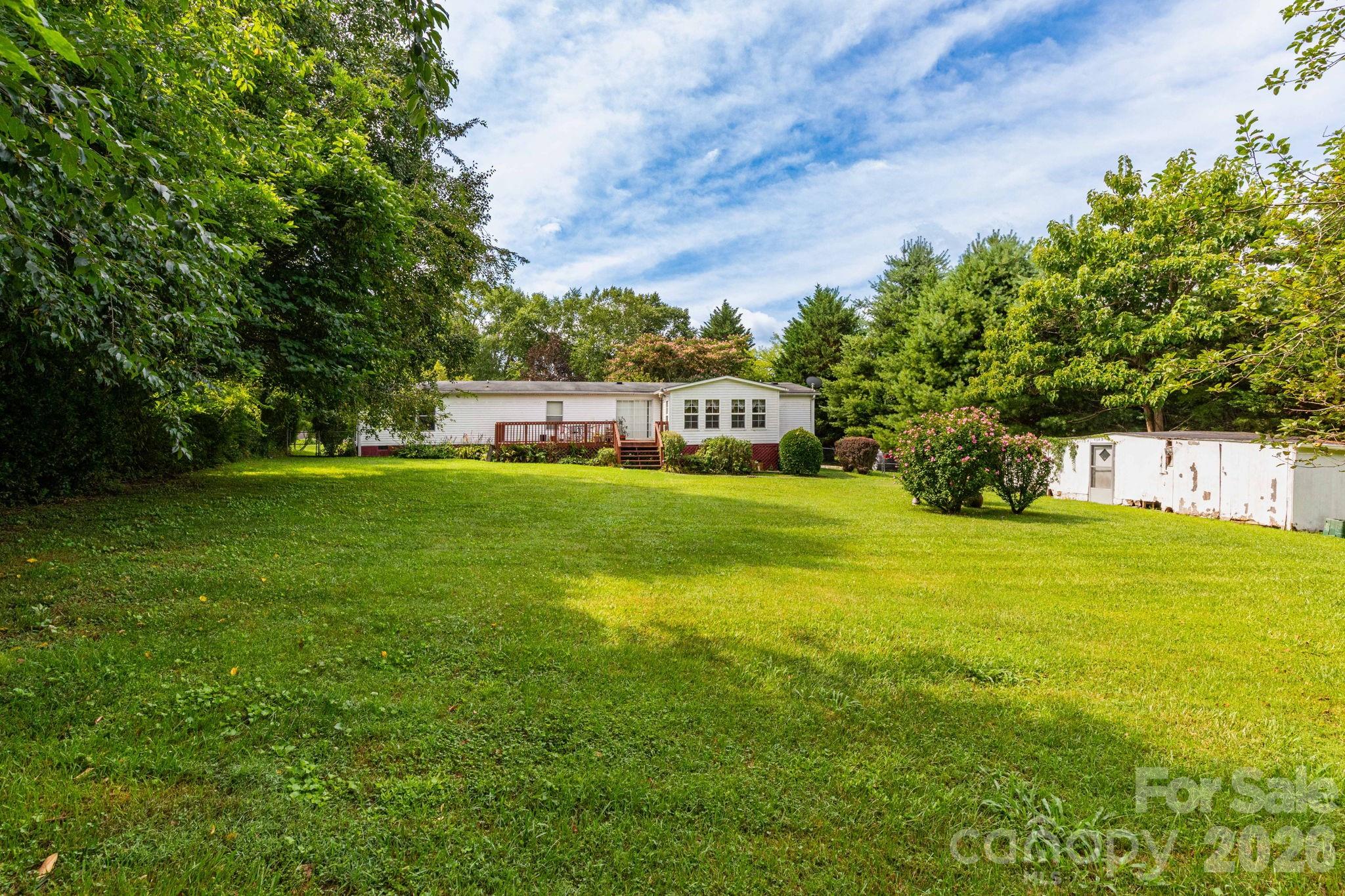 44 Double D Drive Property Photo 5