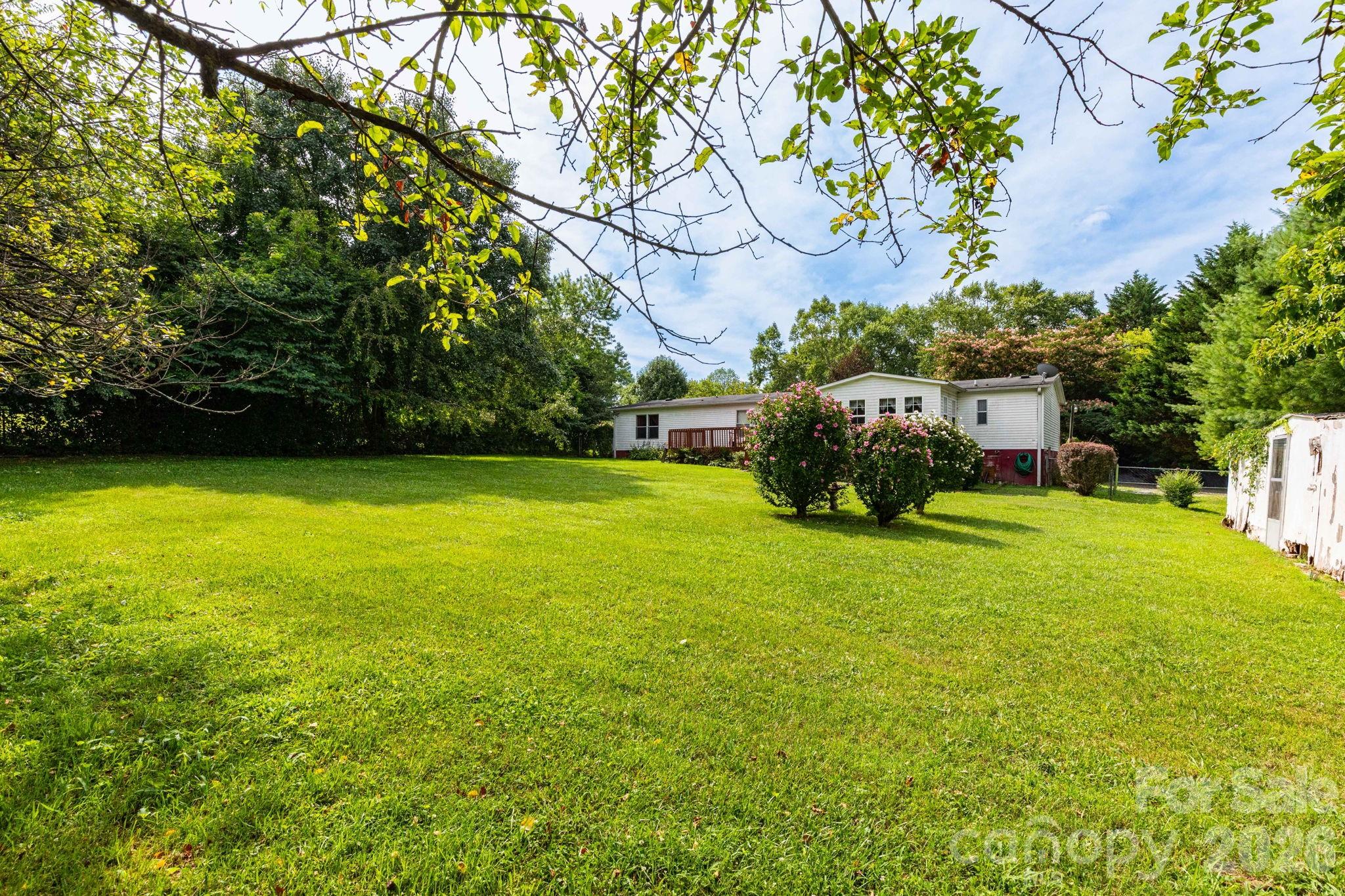 44 Double D Drive Property Photo 6