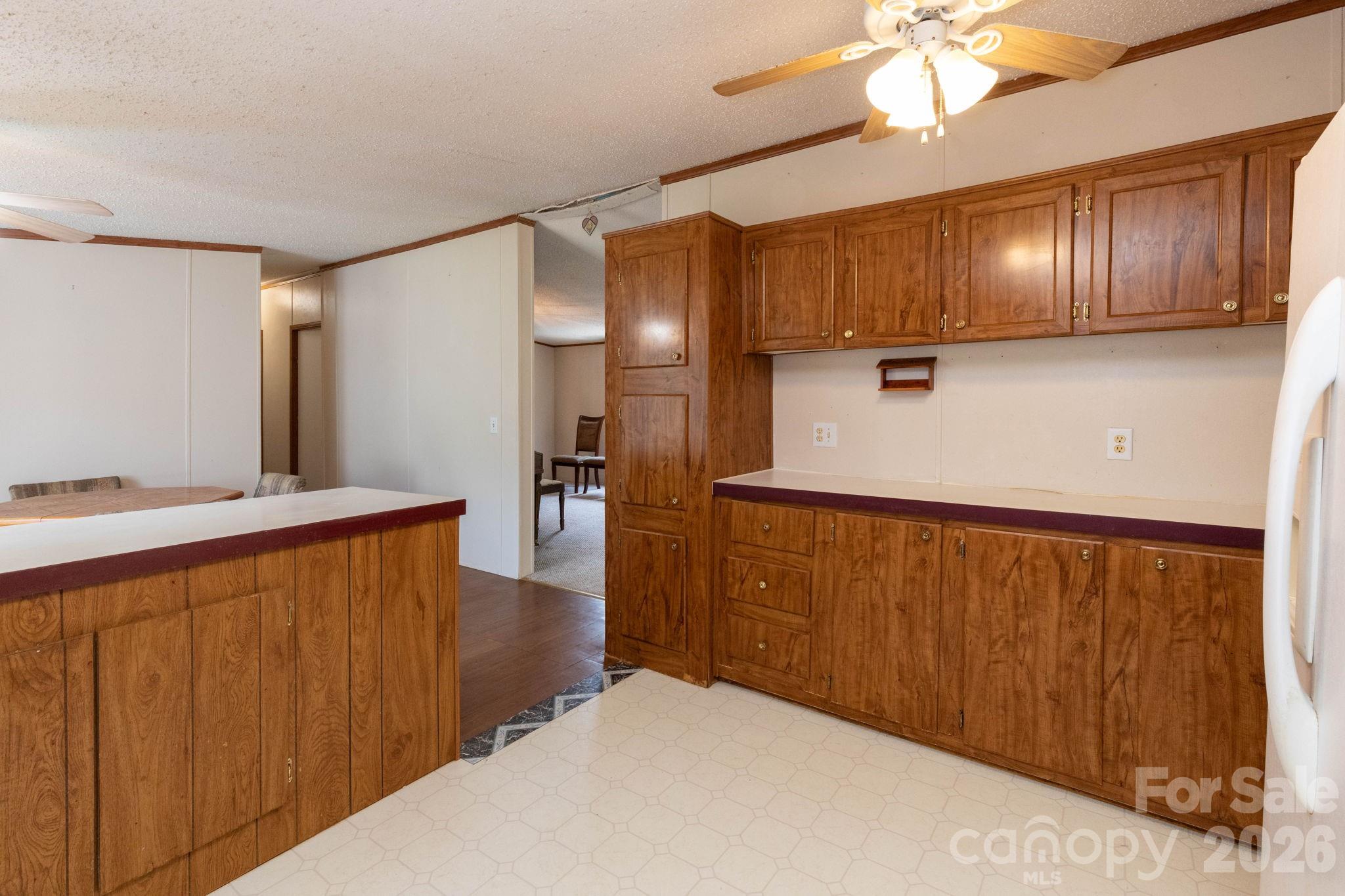 44 Double D Drive Property Photo 9