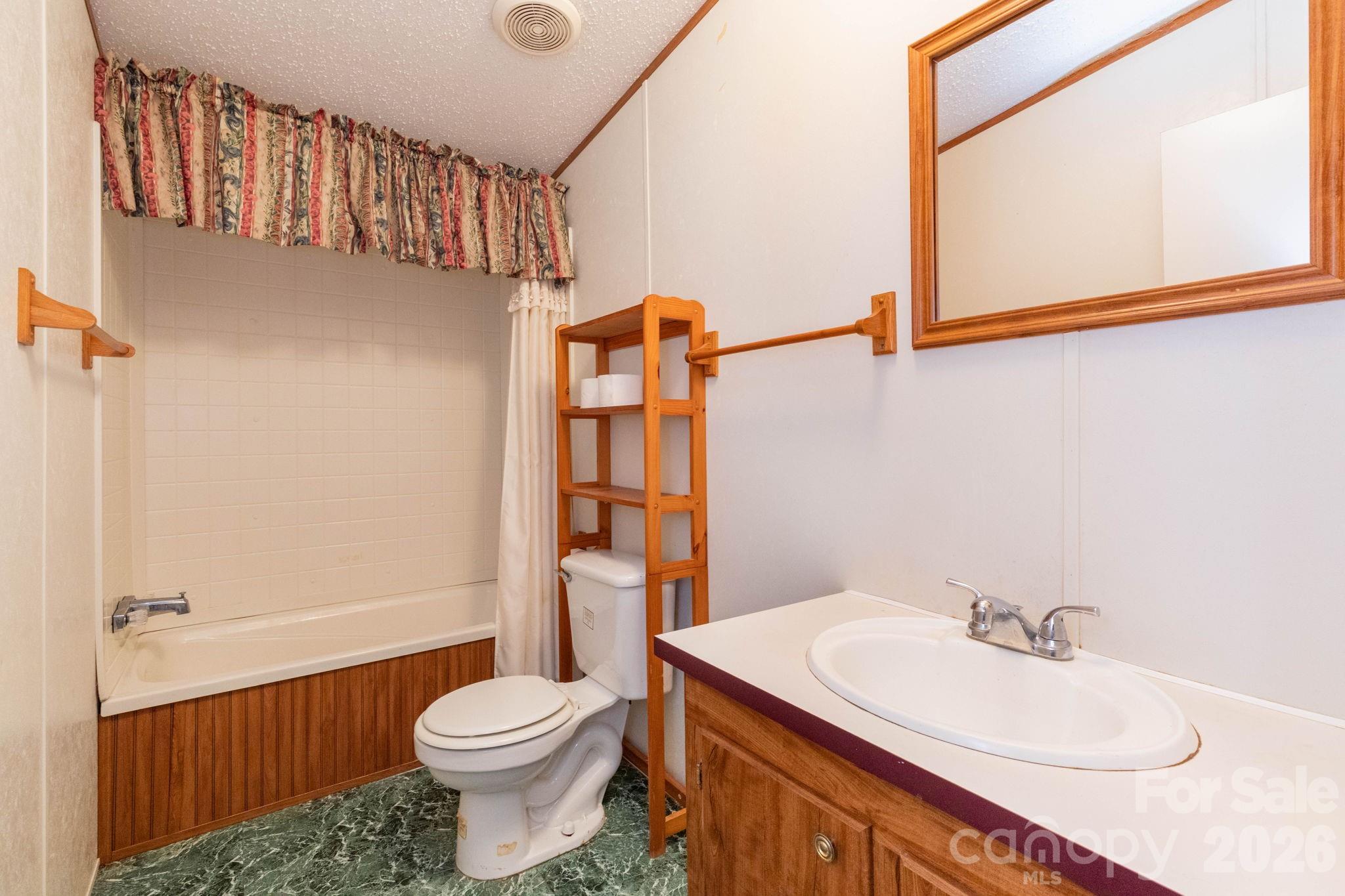 44 Double D Drive Property Photo 20