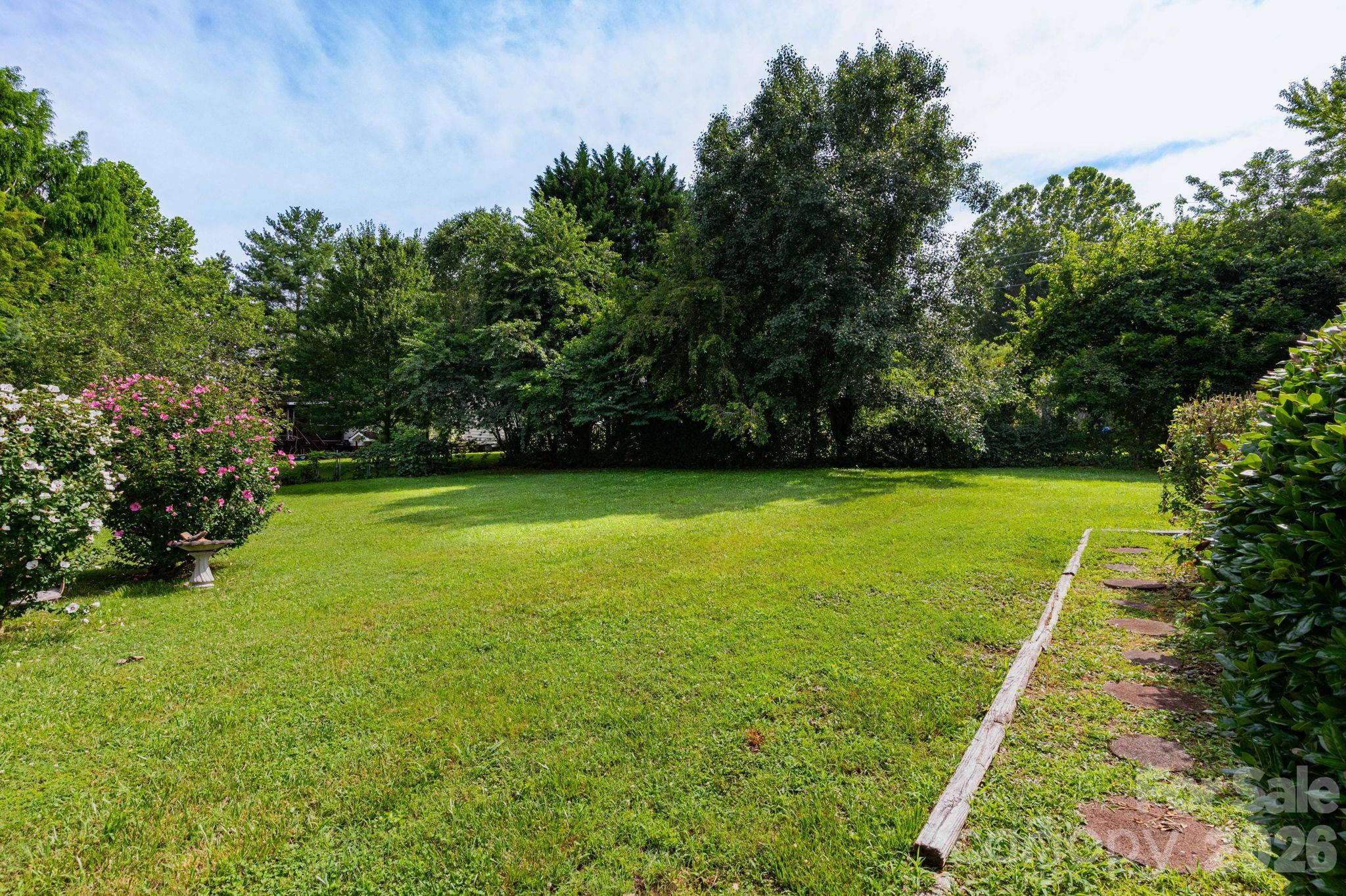 44 Double D Drive Property Photo 27