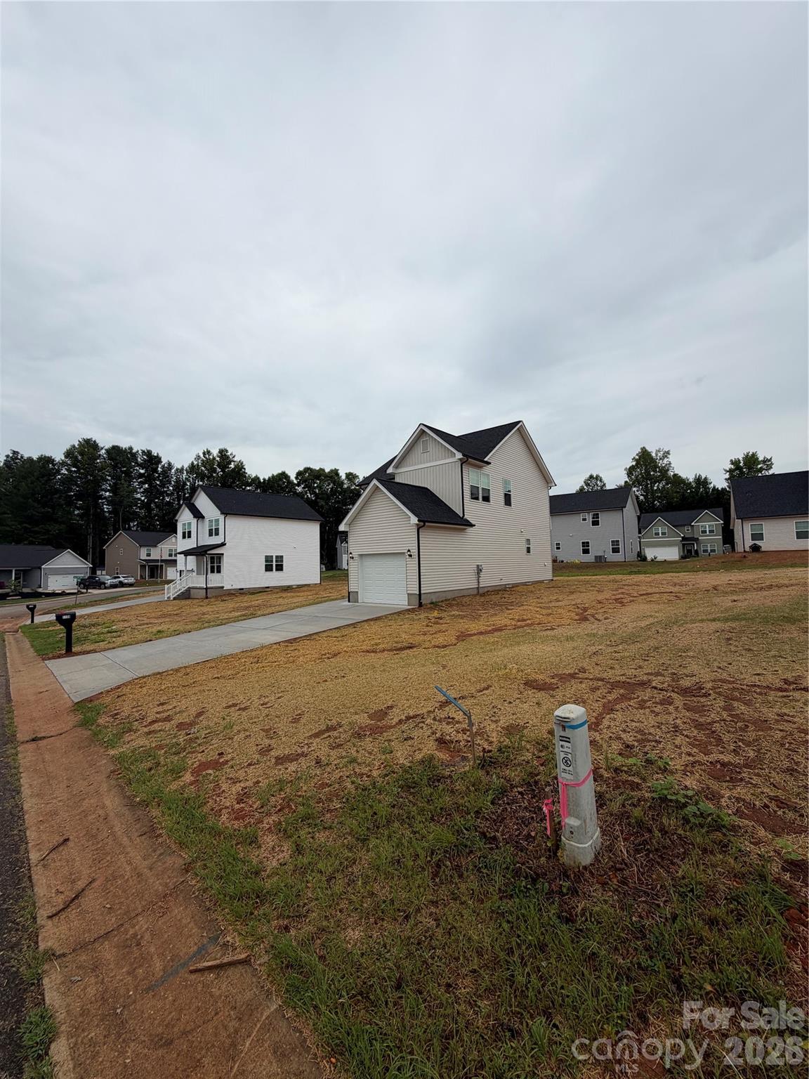 1159 Summerhill Street Property Photo 2