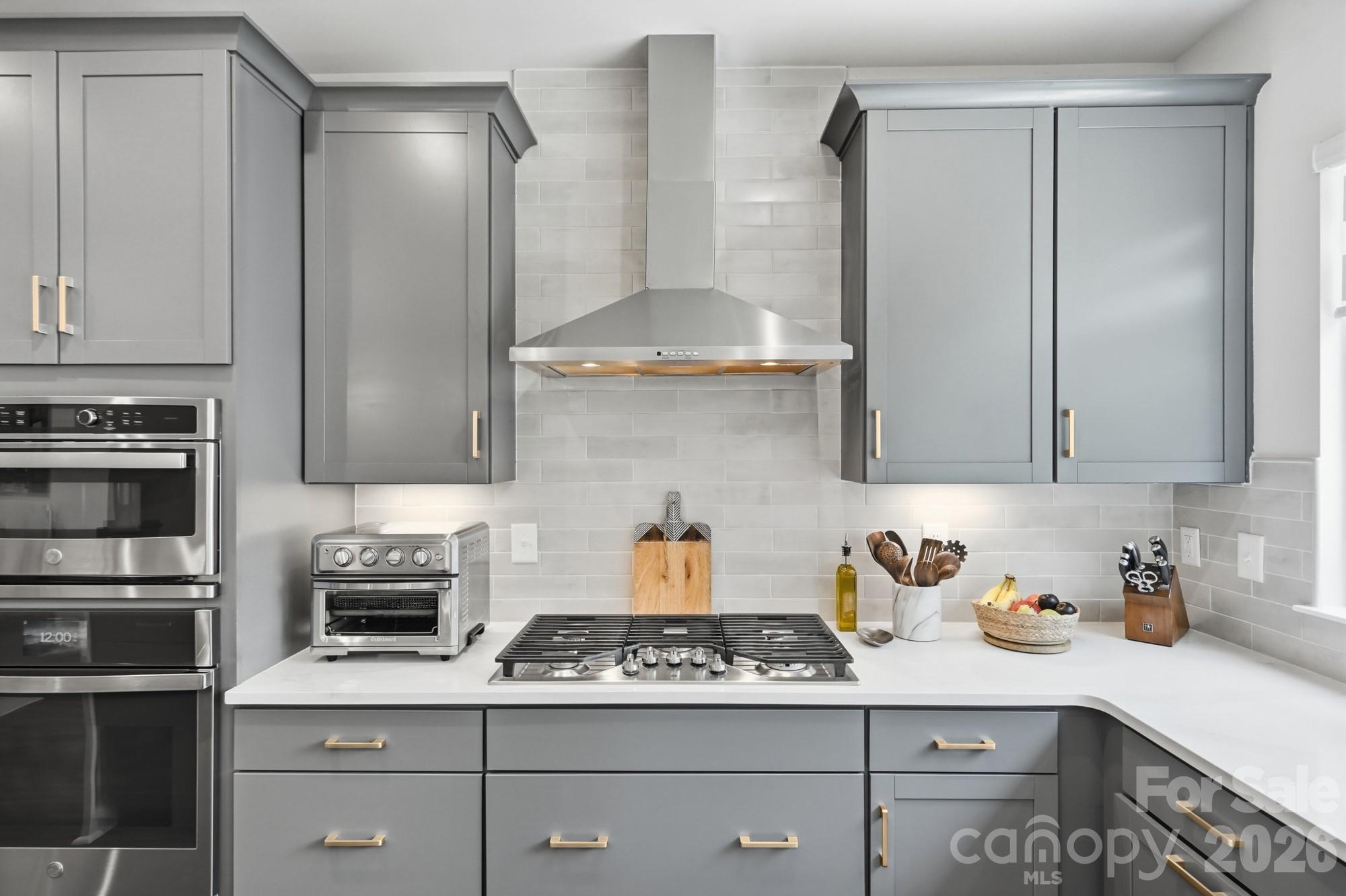 4118 Polluck Way Property Photo 4