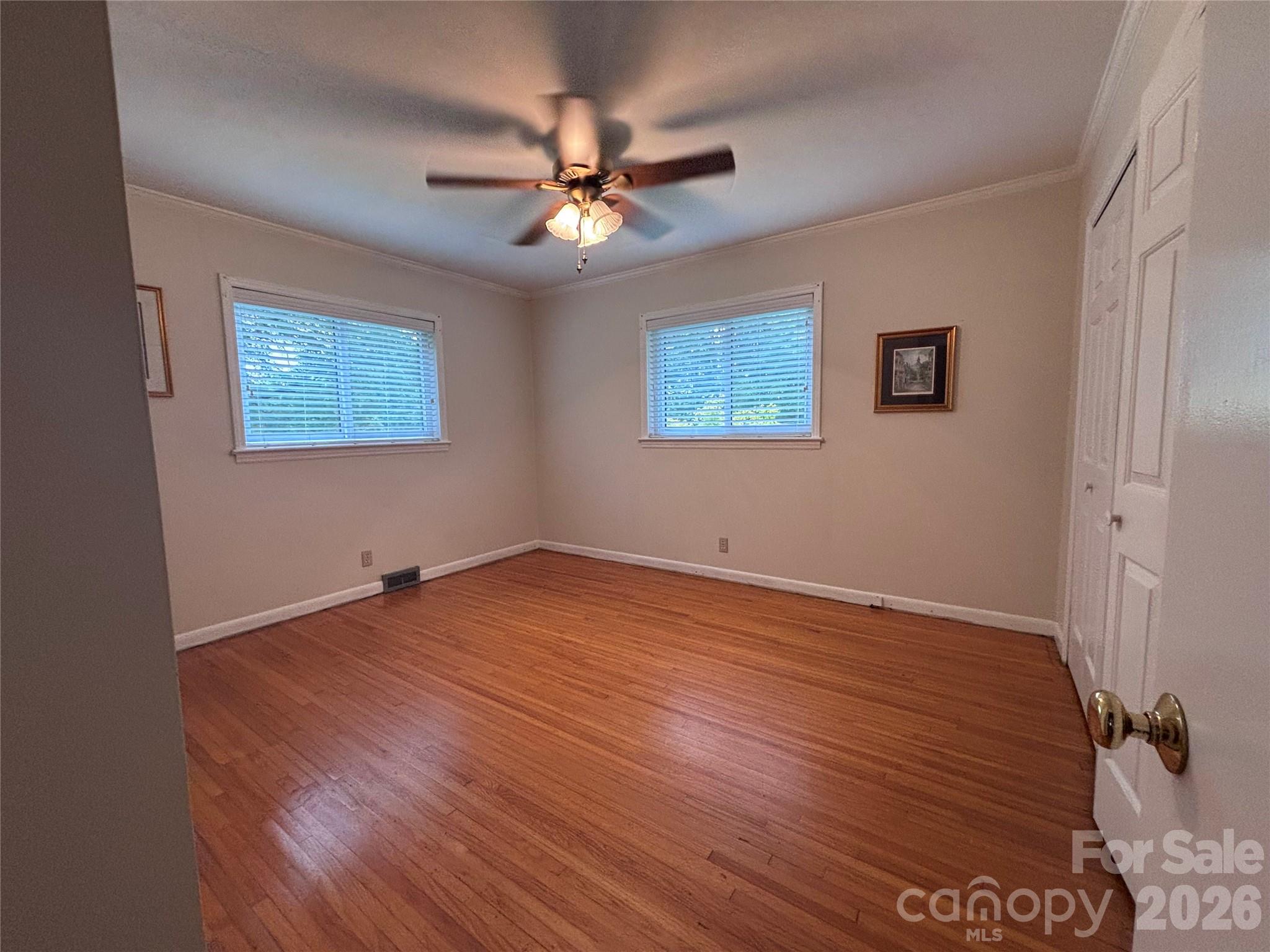 315 Tiffany Street Property Photo 10