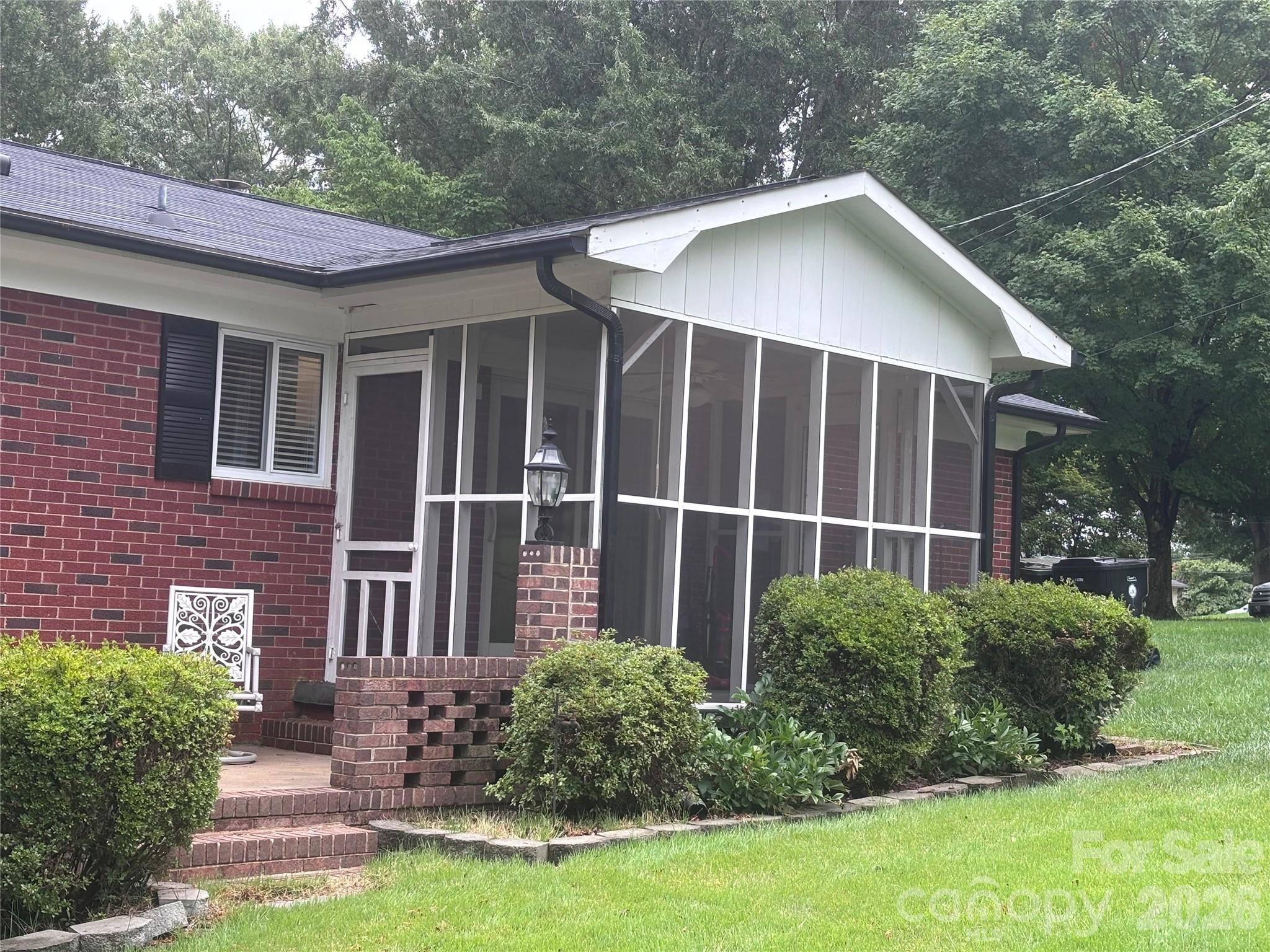 315 Tiffany Street Property Photo 19
