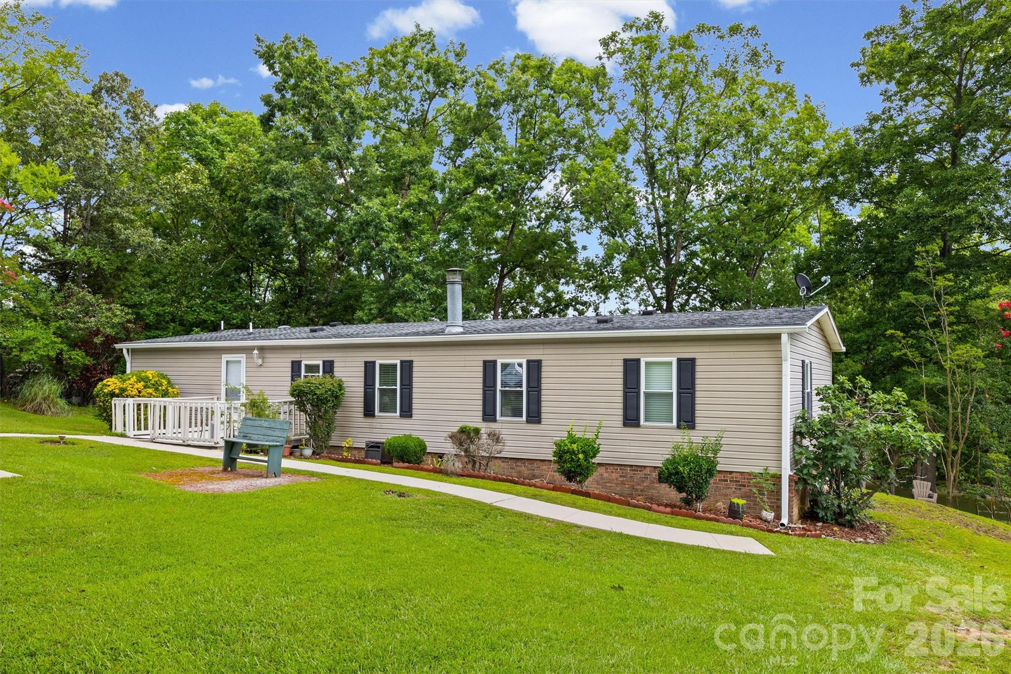 2071 Chameleon Road 156 Property Photo 8