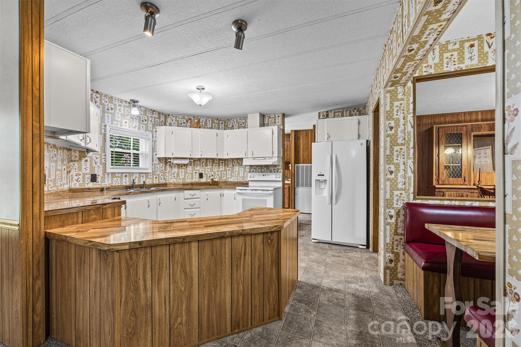 2071 Chameleon Road 156 Property Photo 10