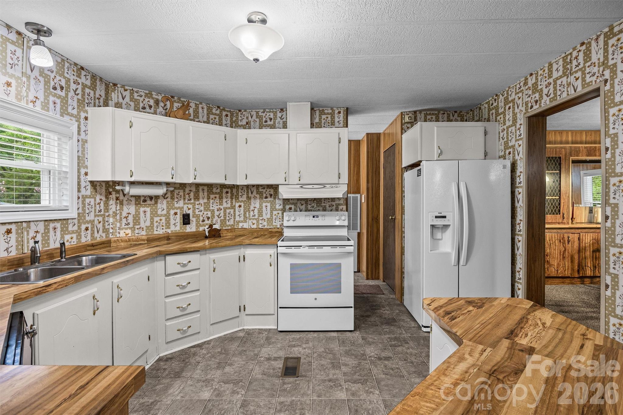 2071 Chameleon Road 156 Property Photo 12