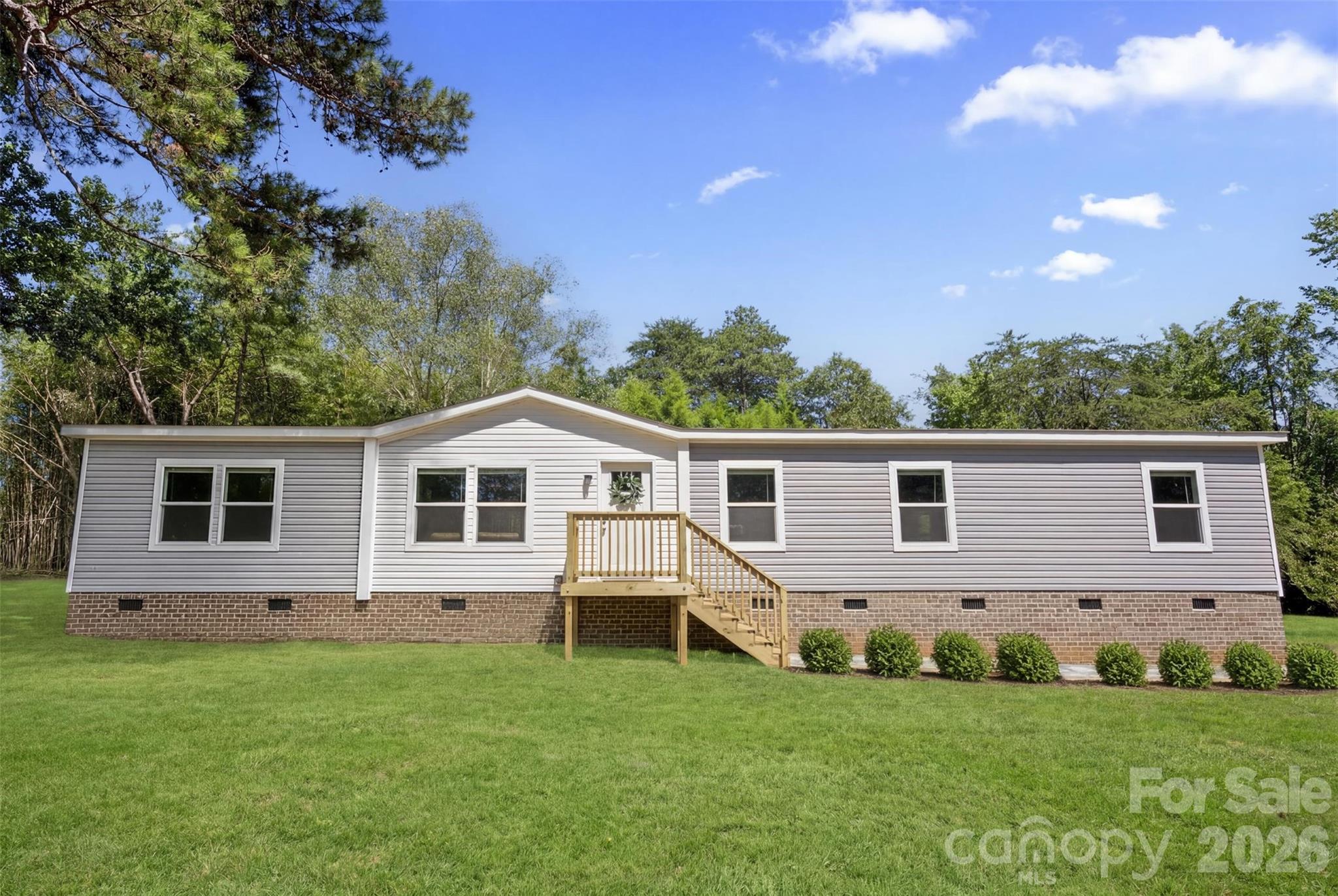183 Louise Drive Property Photo 1