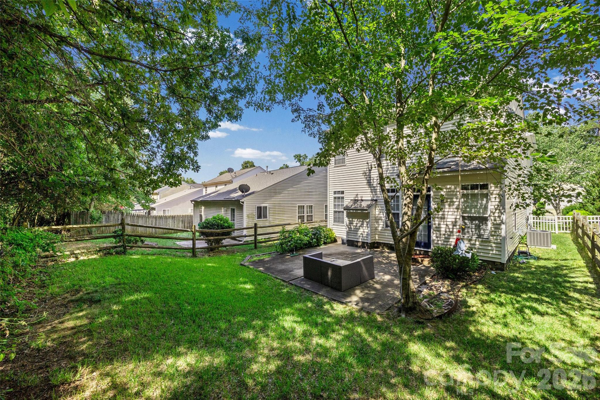 5219 Silabert Avenue Property Photo 8