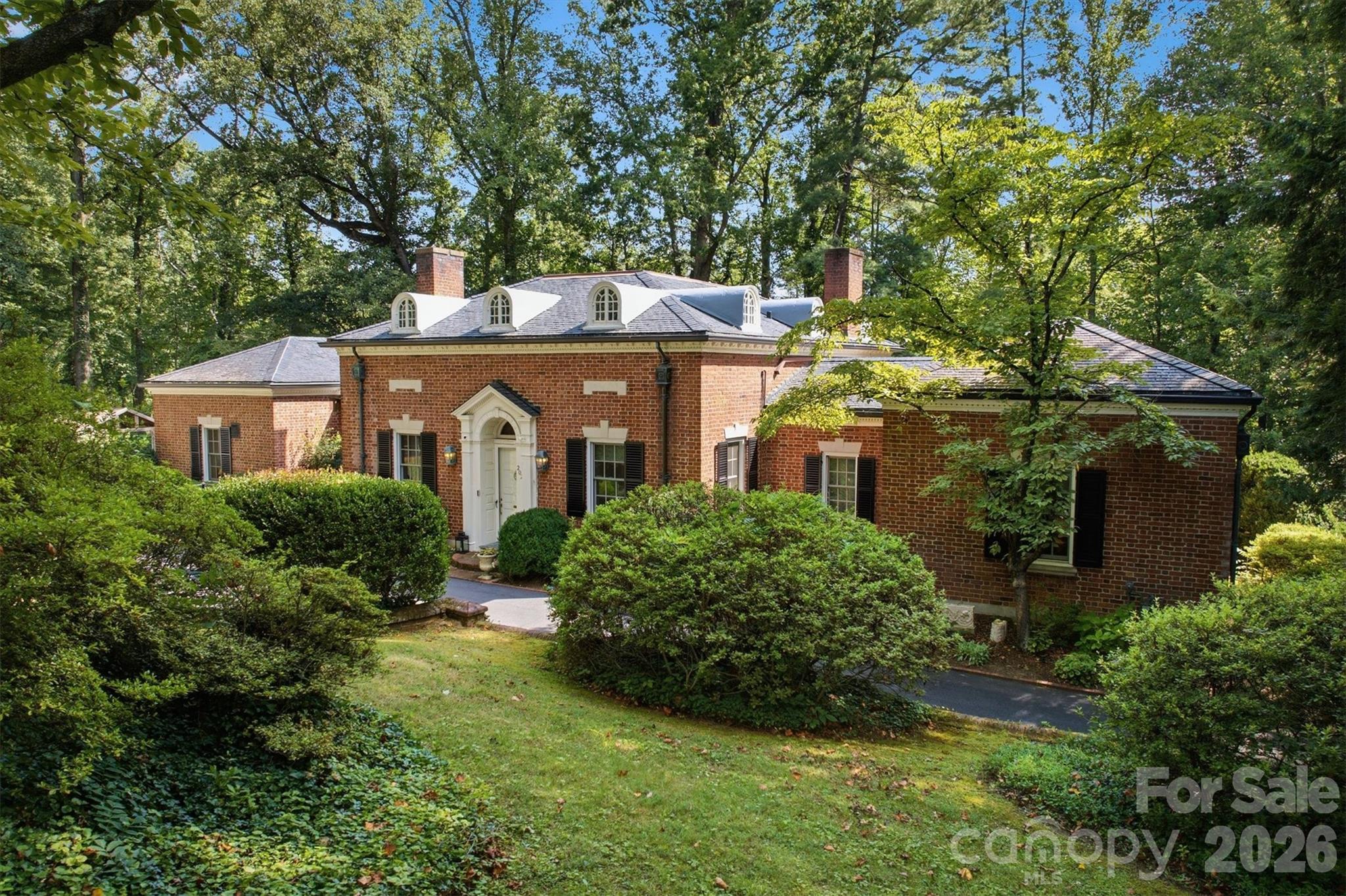 202 Woodside Place Property Photo 7