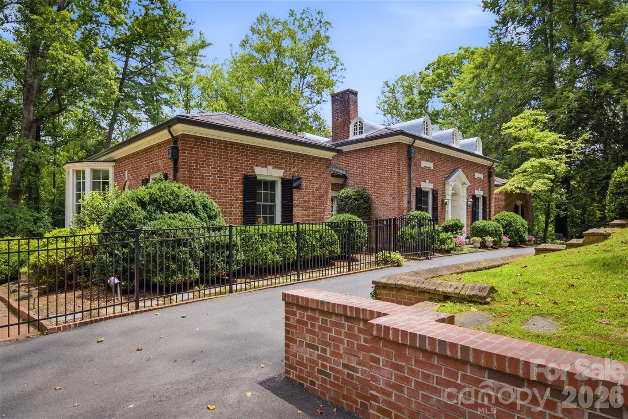 202 Woodside Place Property Photo 11