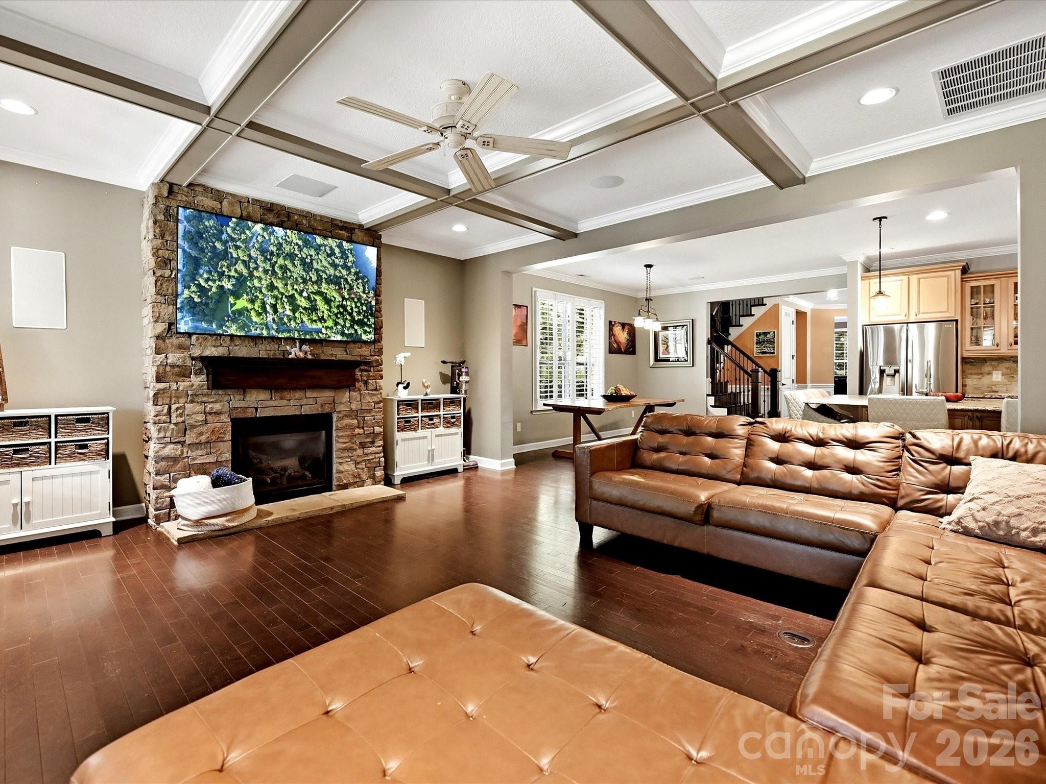 12902 Blakemore Avenue Property Photo 8